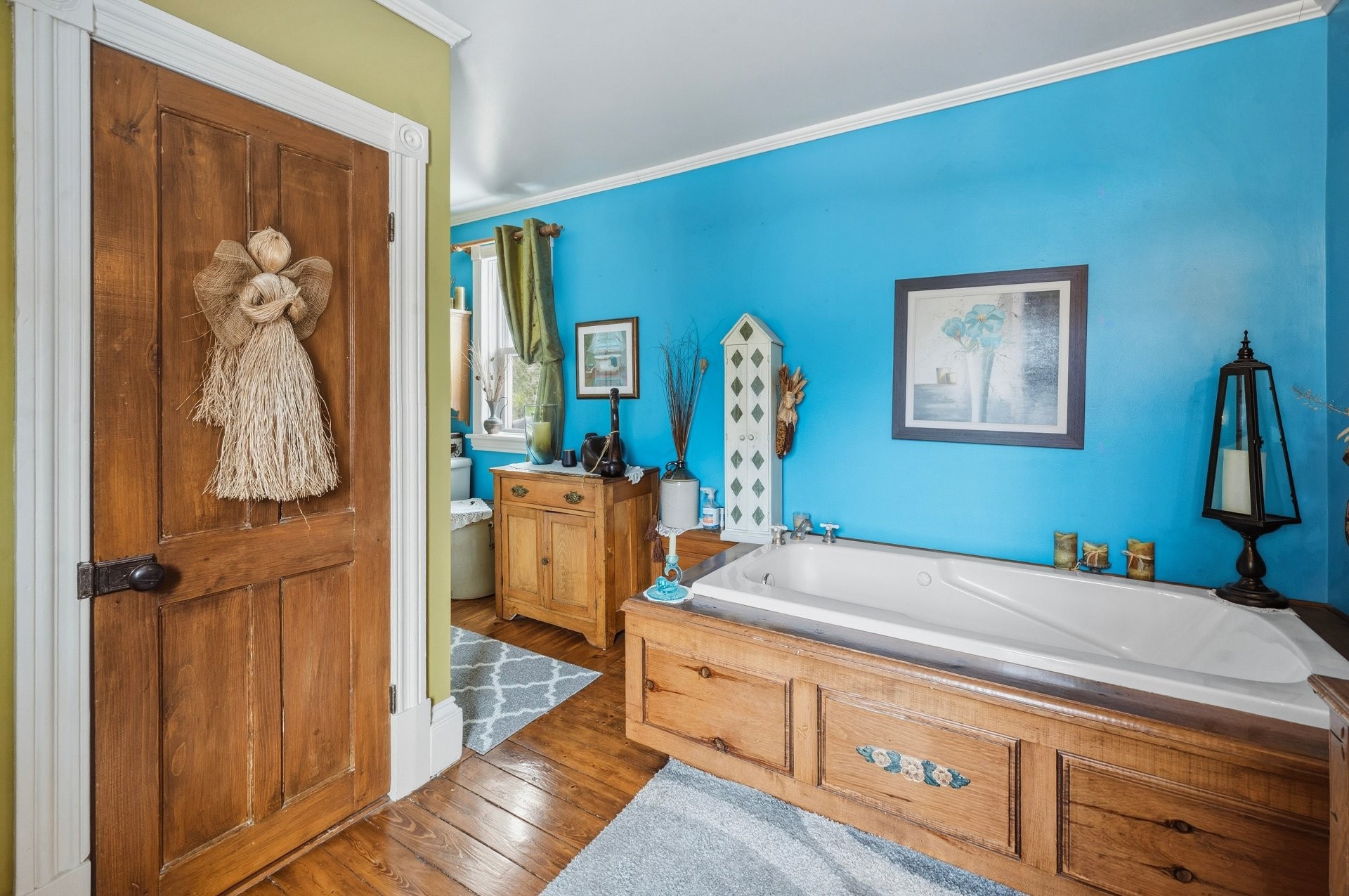 









596


2e Rue

,
Saint-Jean-sur-Richelieu,




QC
J2X3G9

