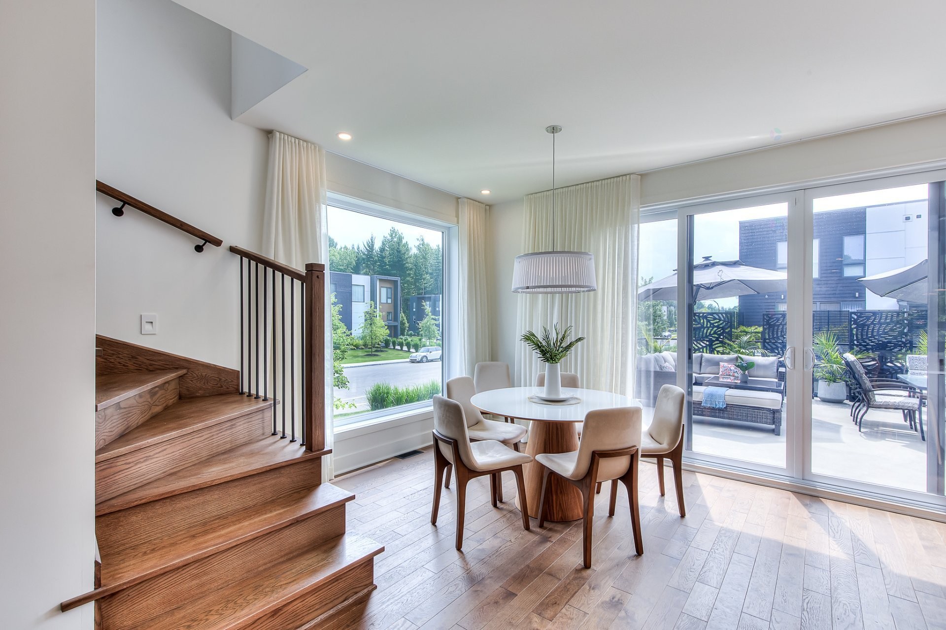 









555


Rue des Charmettes

,
Blainville,




QC
J7C0Z3

