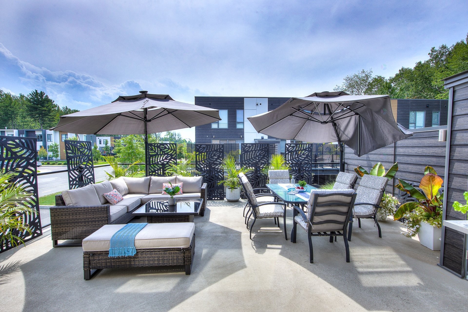 









555


Rue des Charmettes

,
Blainville,




QC
J7C0Z3

