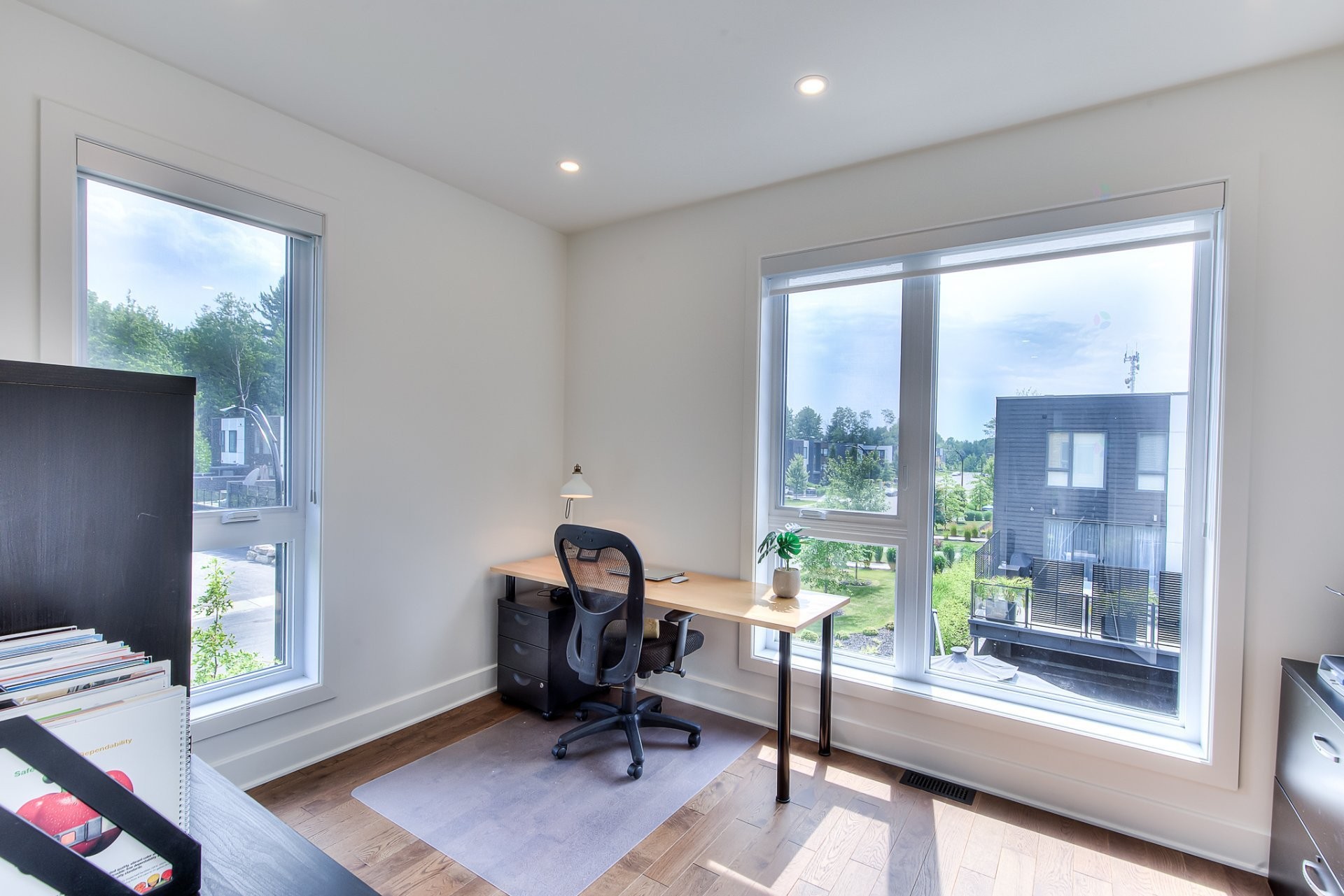 









555


Rue des Charmettes

,
Blainville,




QC
J7C0Z3

