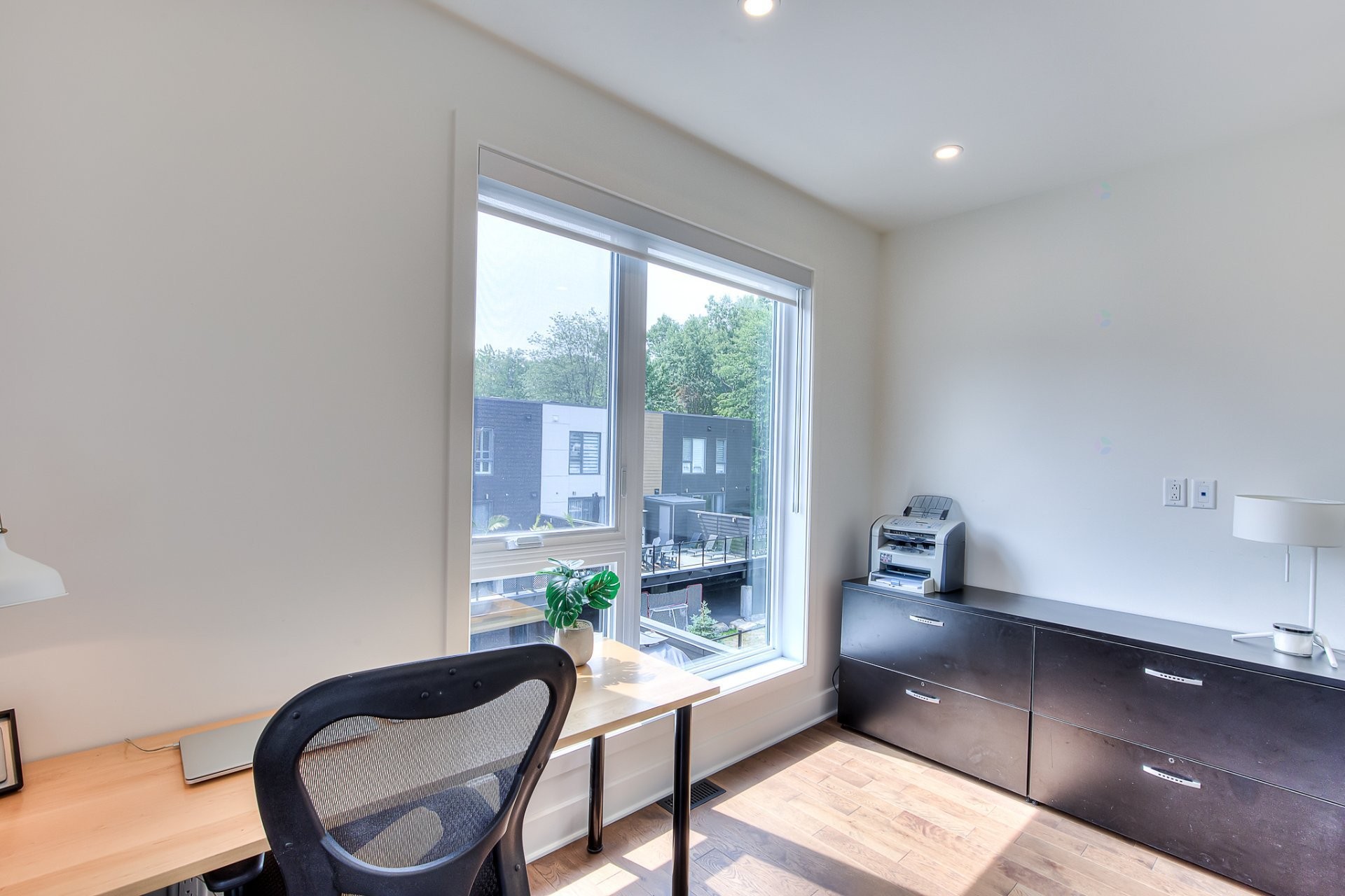 









555


Rue des Charmettes

,
Blainville,




QC
J7C0Z3

