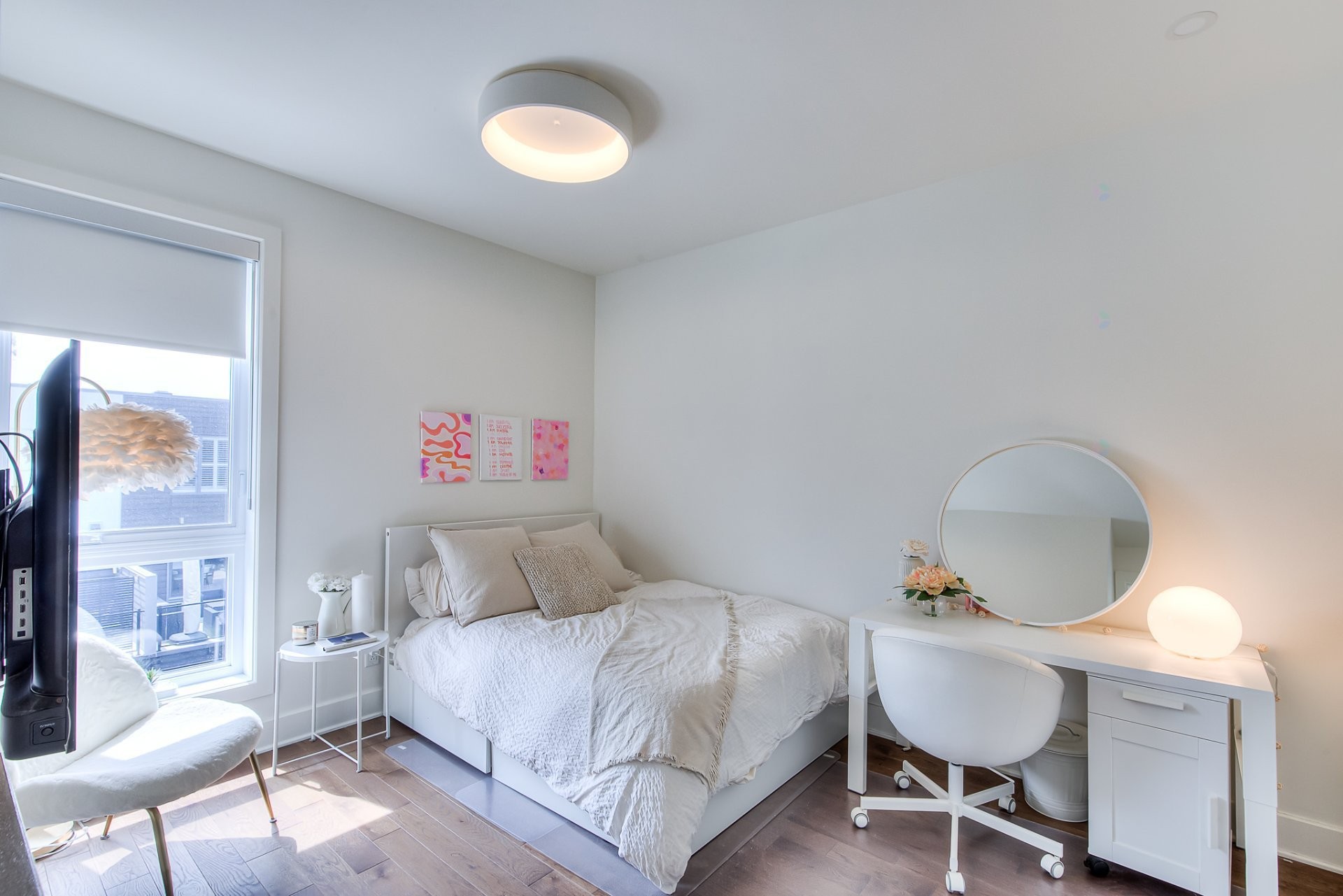 









555


Rue des Charmettes

,
Blainville,




QC
J7C0Z3

