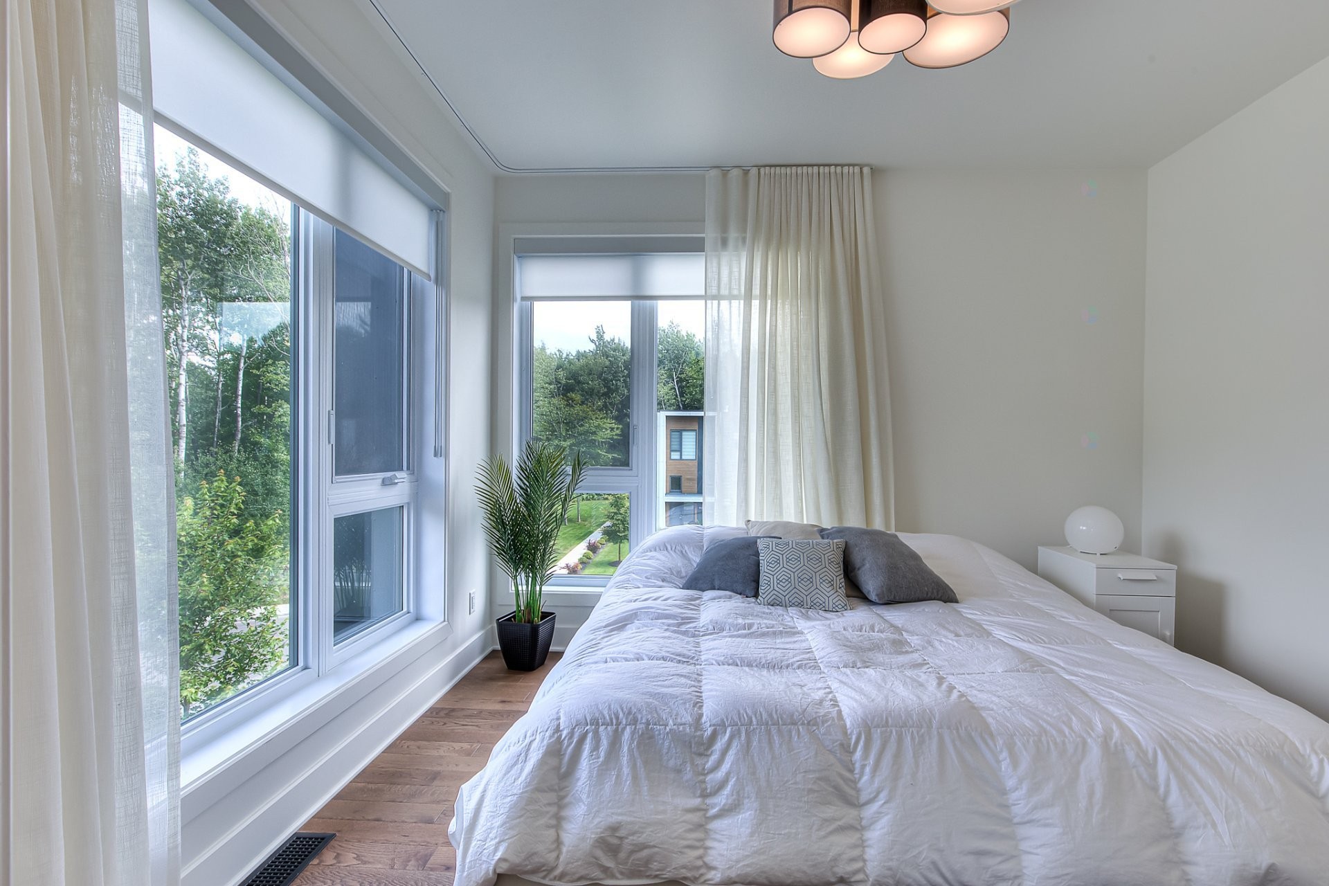 









555


Rue des Charmettes

,
Blainville,




QC
J7C0Z3

