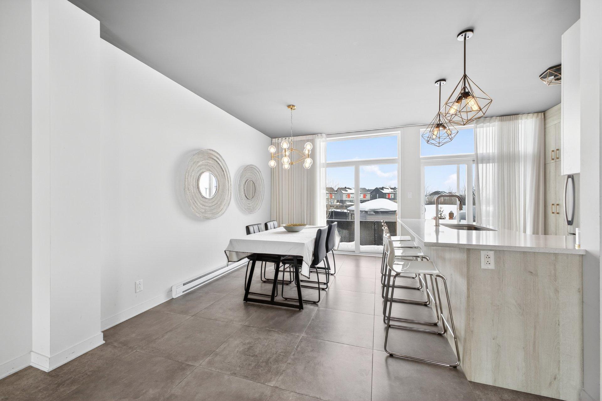 









522


Rue Renoir

,
Saint-Constant,




QC
J5A0S3

