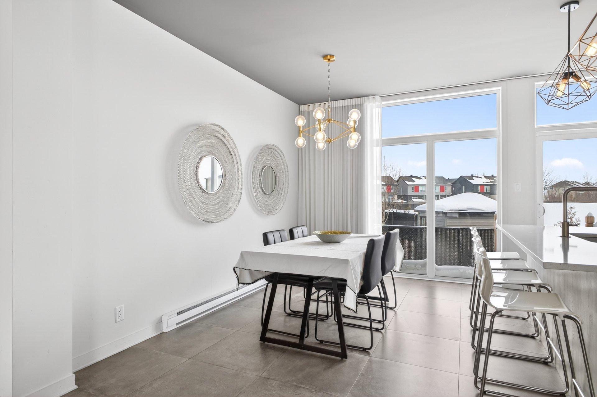 









522


Rue Renoir

,
Saint-Constant,




QC
J5A0S3

