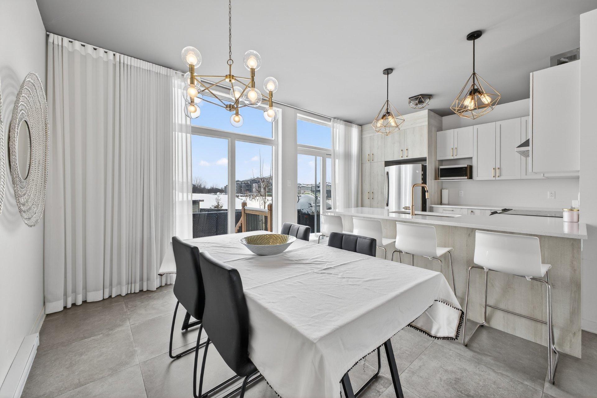 









522


Rue Renoir

,
Saint-Constant,




QC
J5A0S3

