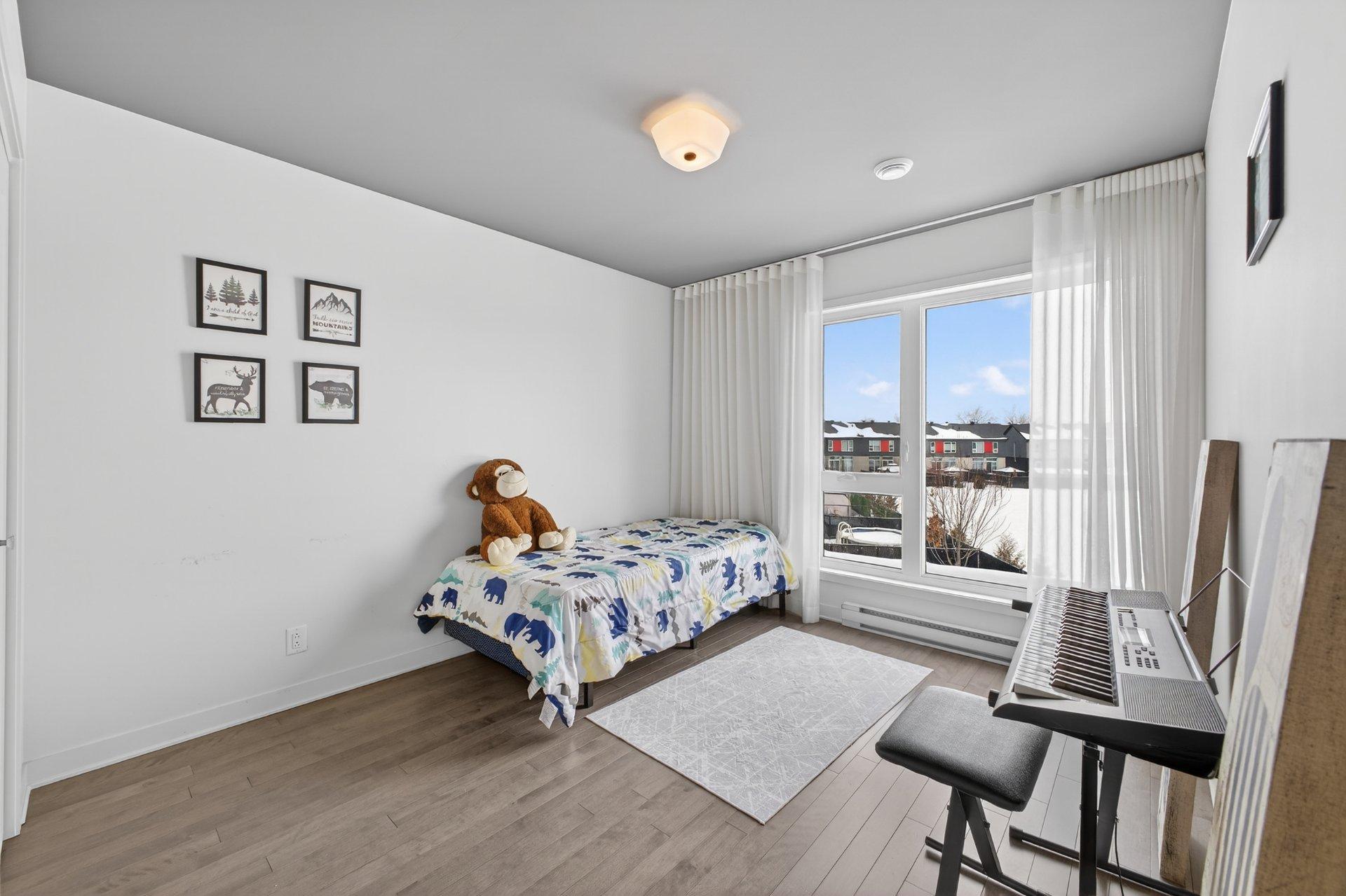 









522


Rue Renoir

,
Saint-Constant,




QC
J5A0S3

