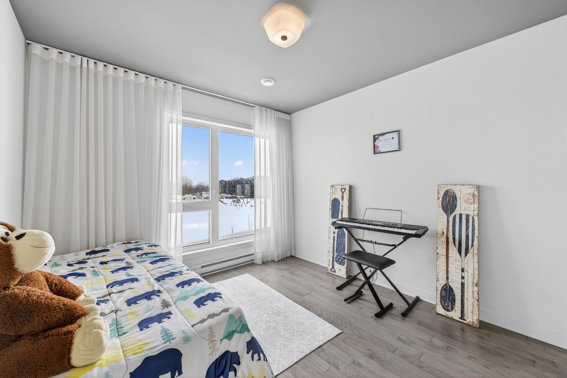 









522


Rue Renoir

,
Saint-Constant,




QC
J5A0S3

