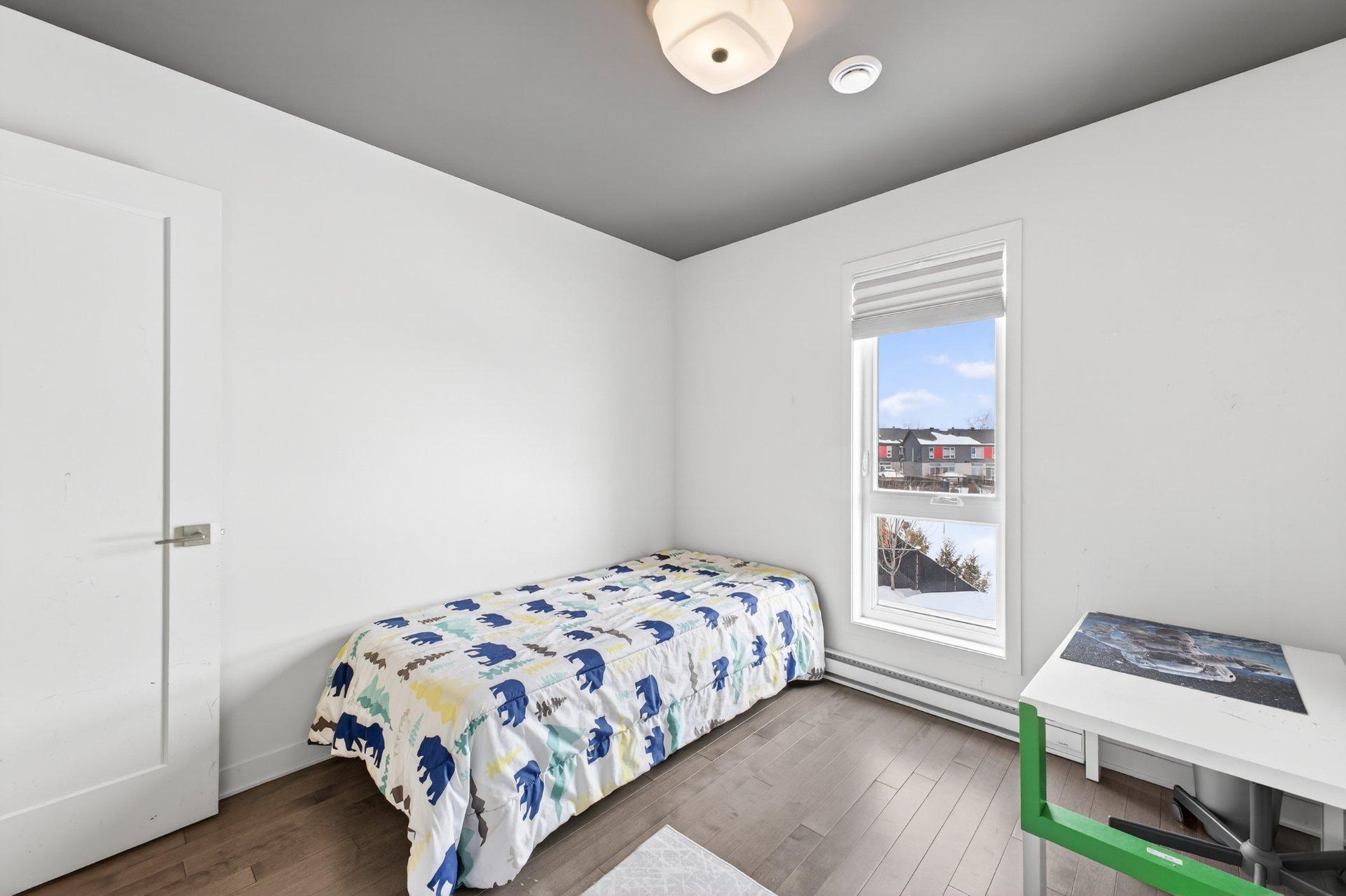 









522


Rue Renoir

,
Saint-Constant,




QC
J5A0S3

