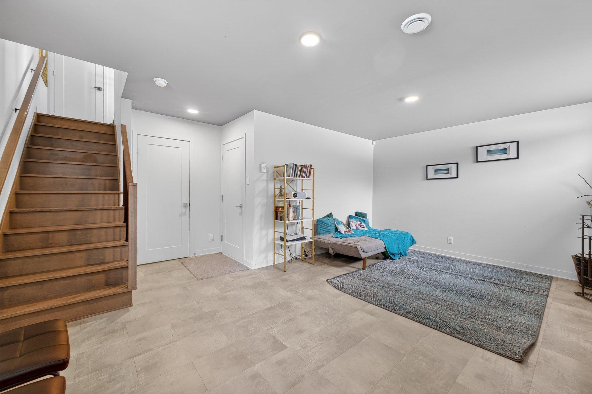 









522


Rue Renoir

,
Saint-Constant,




QC
J5A0S3

