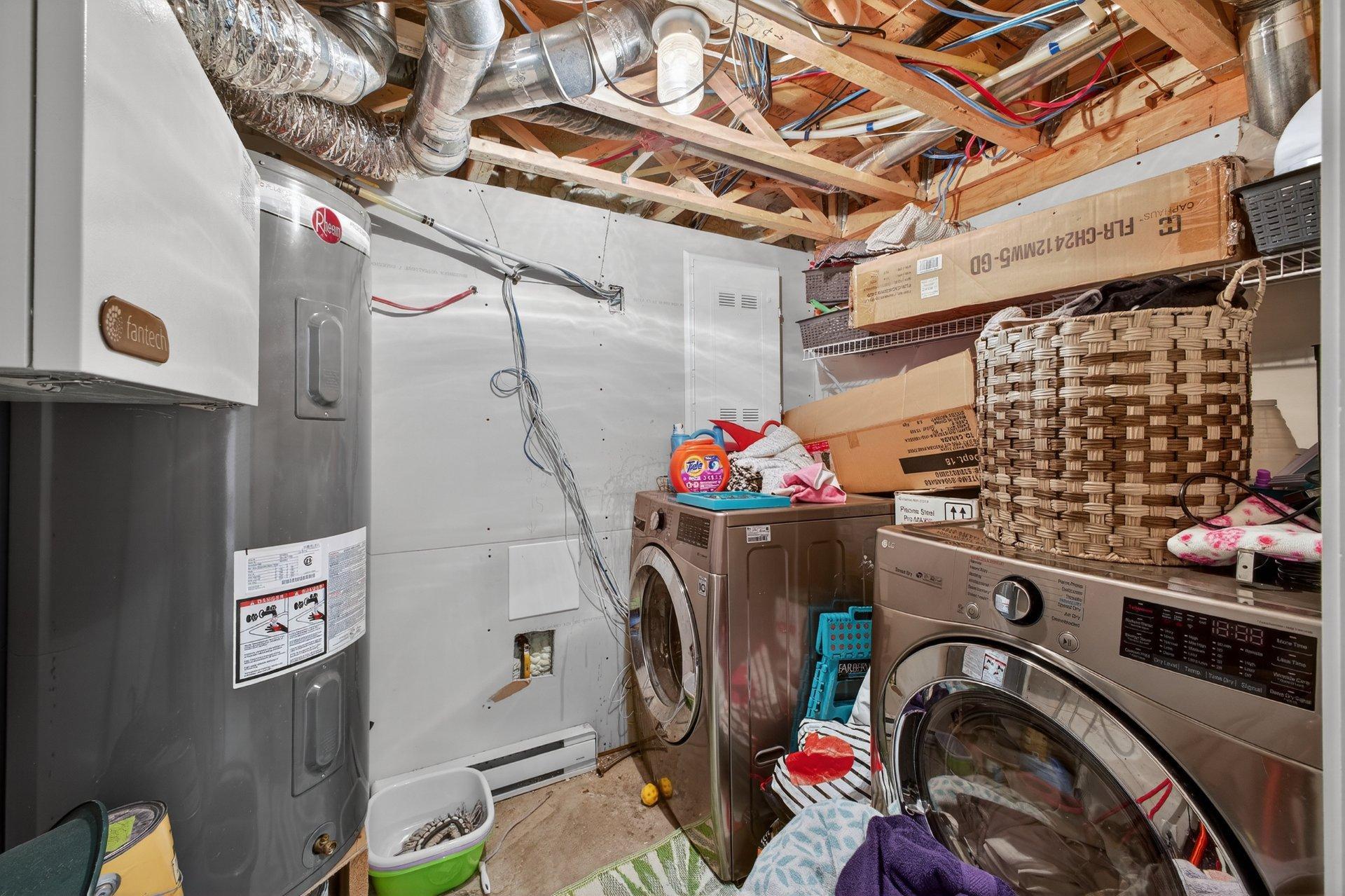 









522


Rue Renoir

,
Saint-Constant,




QC
J5A0S3

