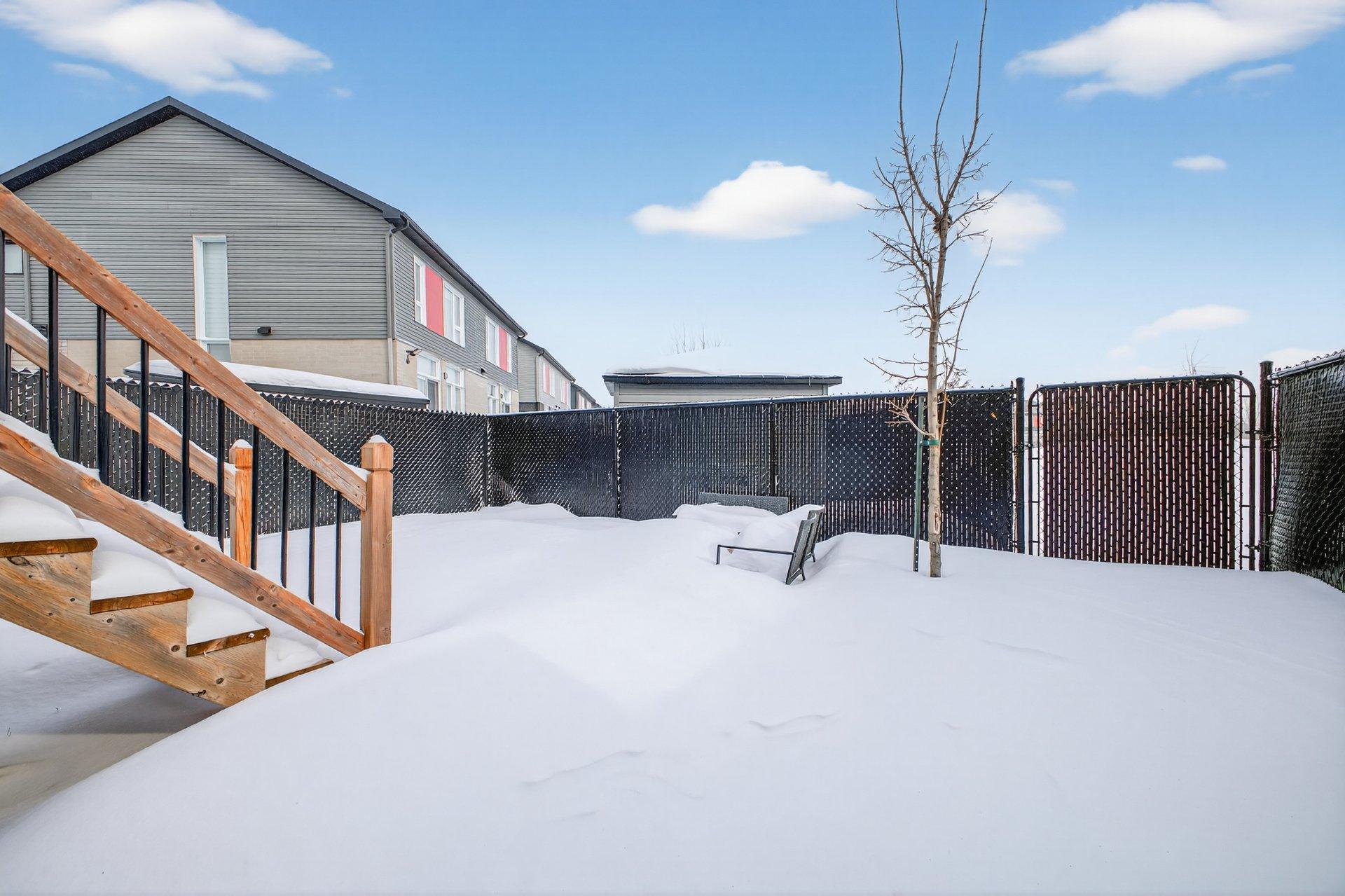 









522


Rue Renoir

,
Saint-Constant,




QC
J5A0S3

