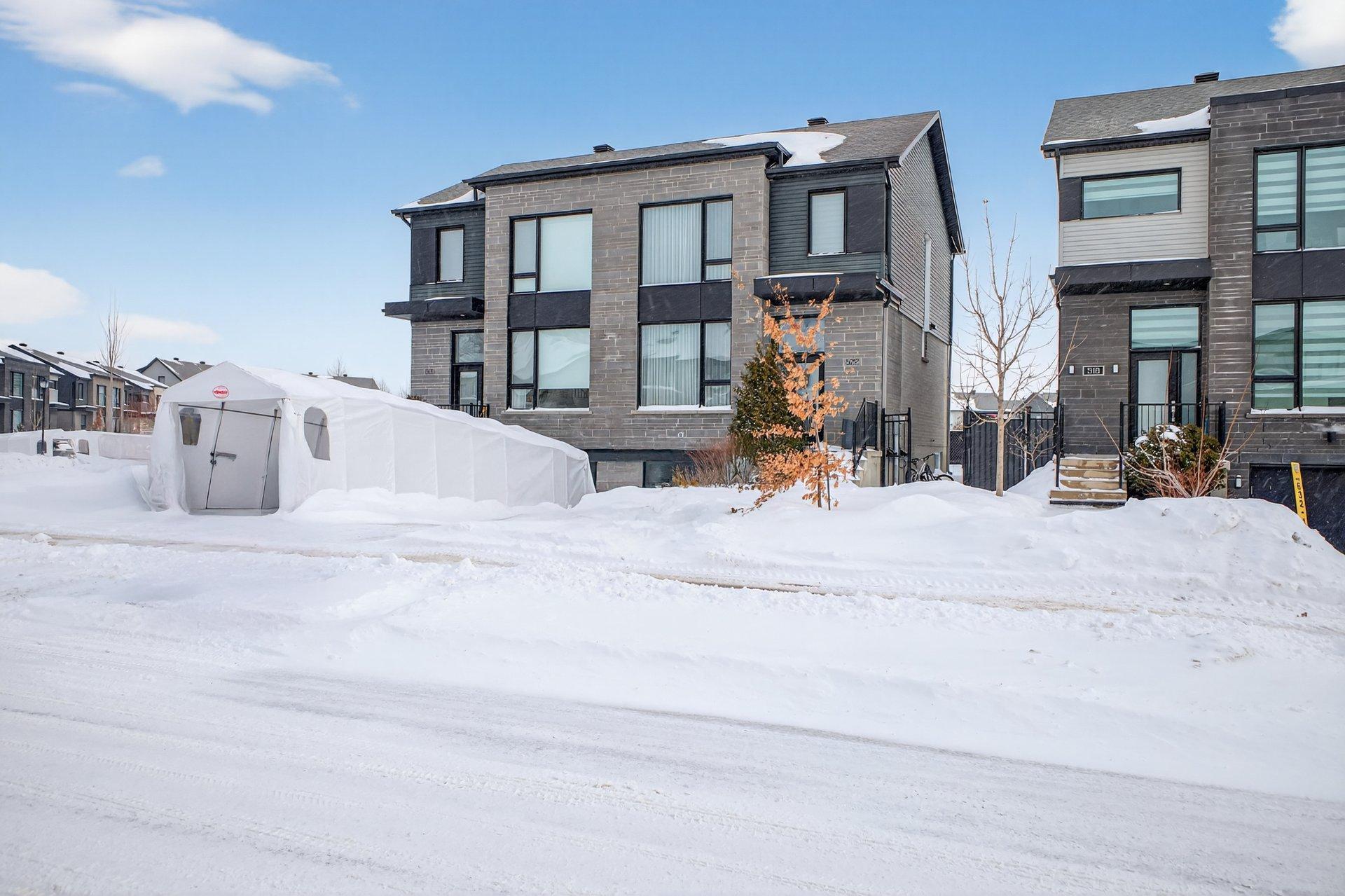 









522


Rue Renoir

,
Saint-Constant,




QC
J5A0S3

