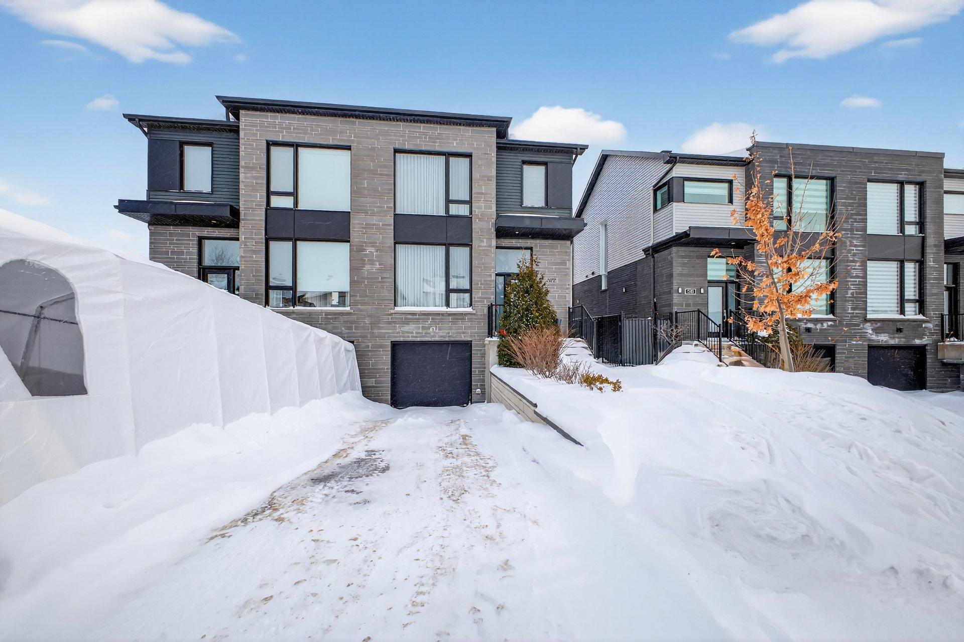 









522


Rue Renoir

,
Saint-Constant,




QC
J5A0S3

