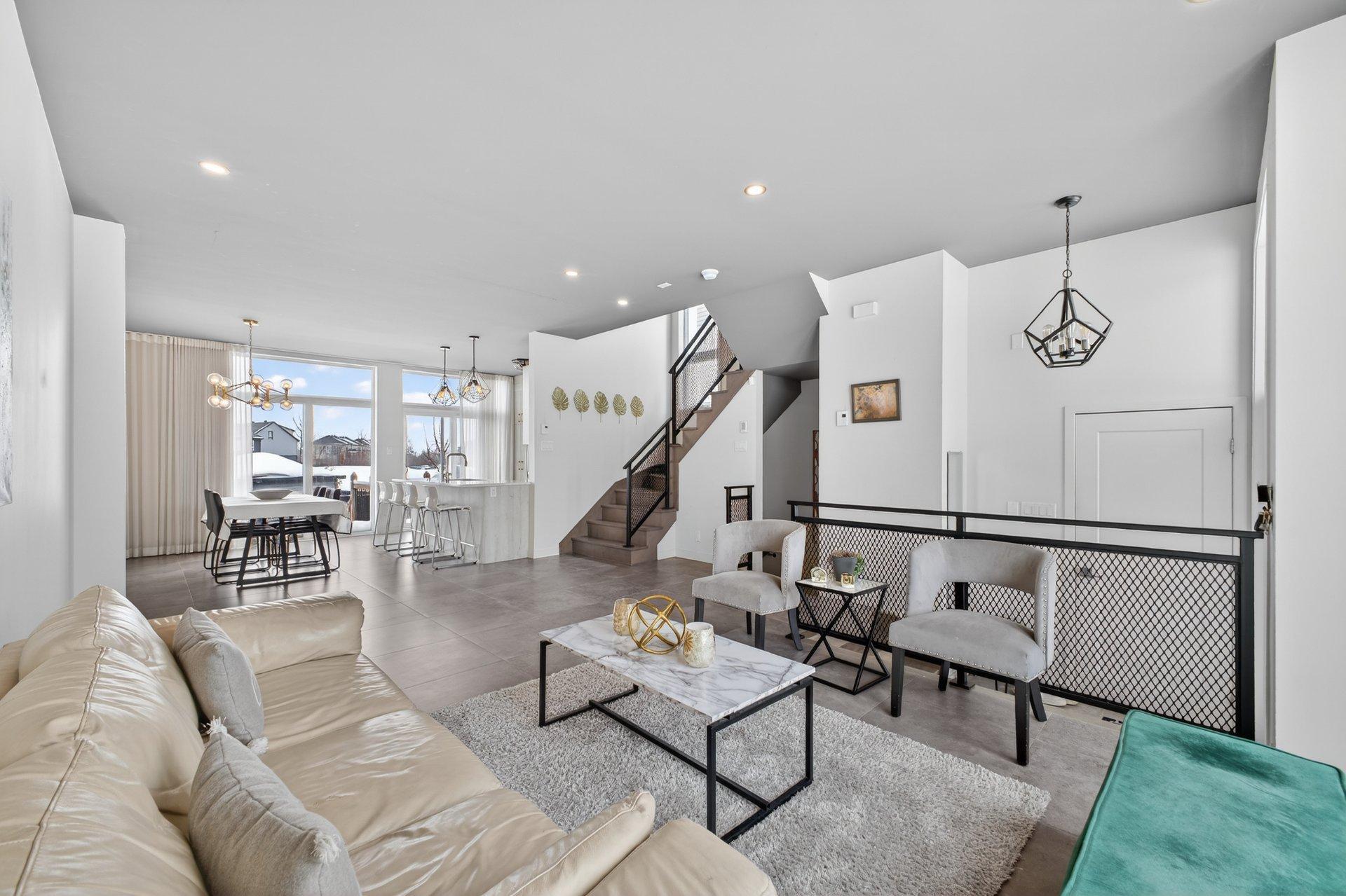 









522


Rue Renoir

,
Saint-Constant,




QC
J5A0S3

