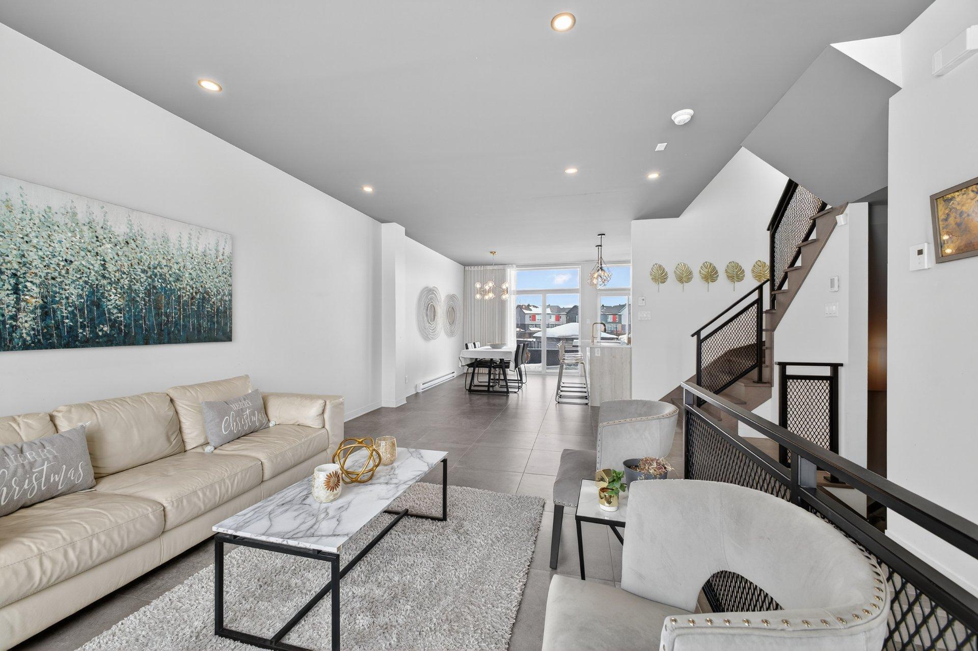 









522


Rue Renoir

,
Saint-Constant,




QC
J5A0S3

