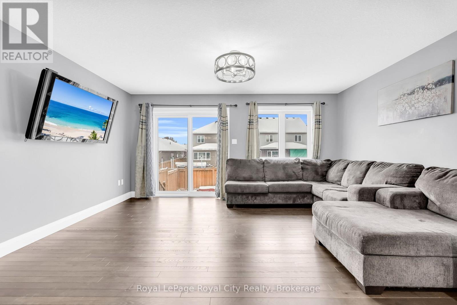 












181 HALLS DRIVE

,
Centre Wellington (Elora/Salem),




Ontario
N0B1S0

