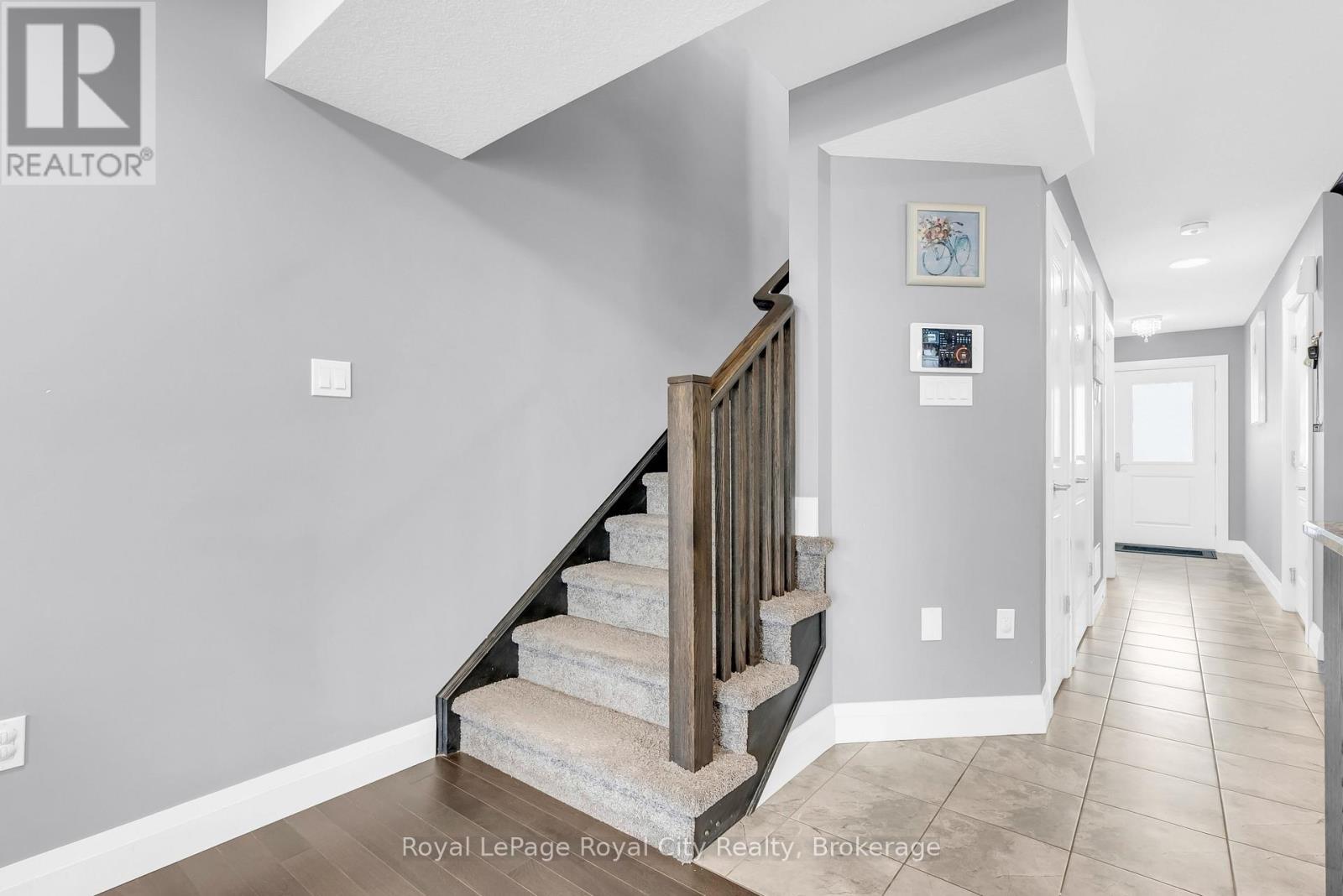 












181 HALLS DRIVE

,
Centre Wellington (Elora/Salem),




Ontario
N0B1S0

