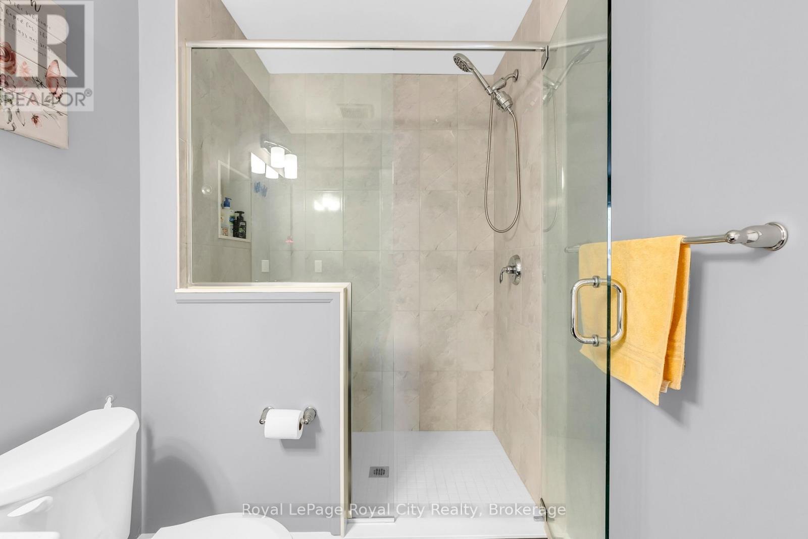 












181 HALLS DRIVE

,
Centre Wellington (Elora/Salem),




Ontario
N0B1S0

