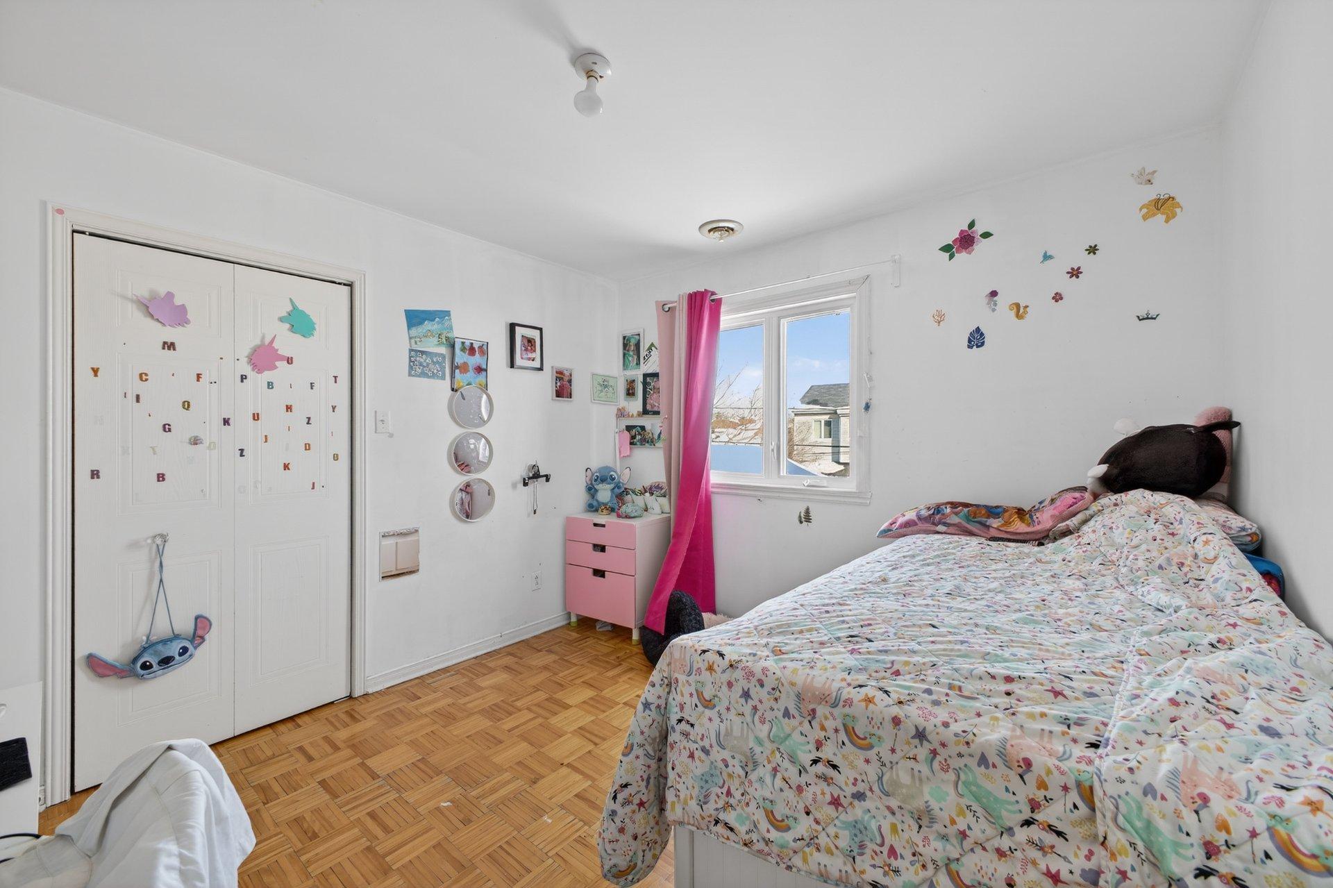 









435


Rue Lucien-Milette

,
Longueuil (Saint-Hubert),




QC
J3Y8T5

