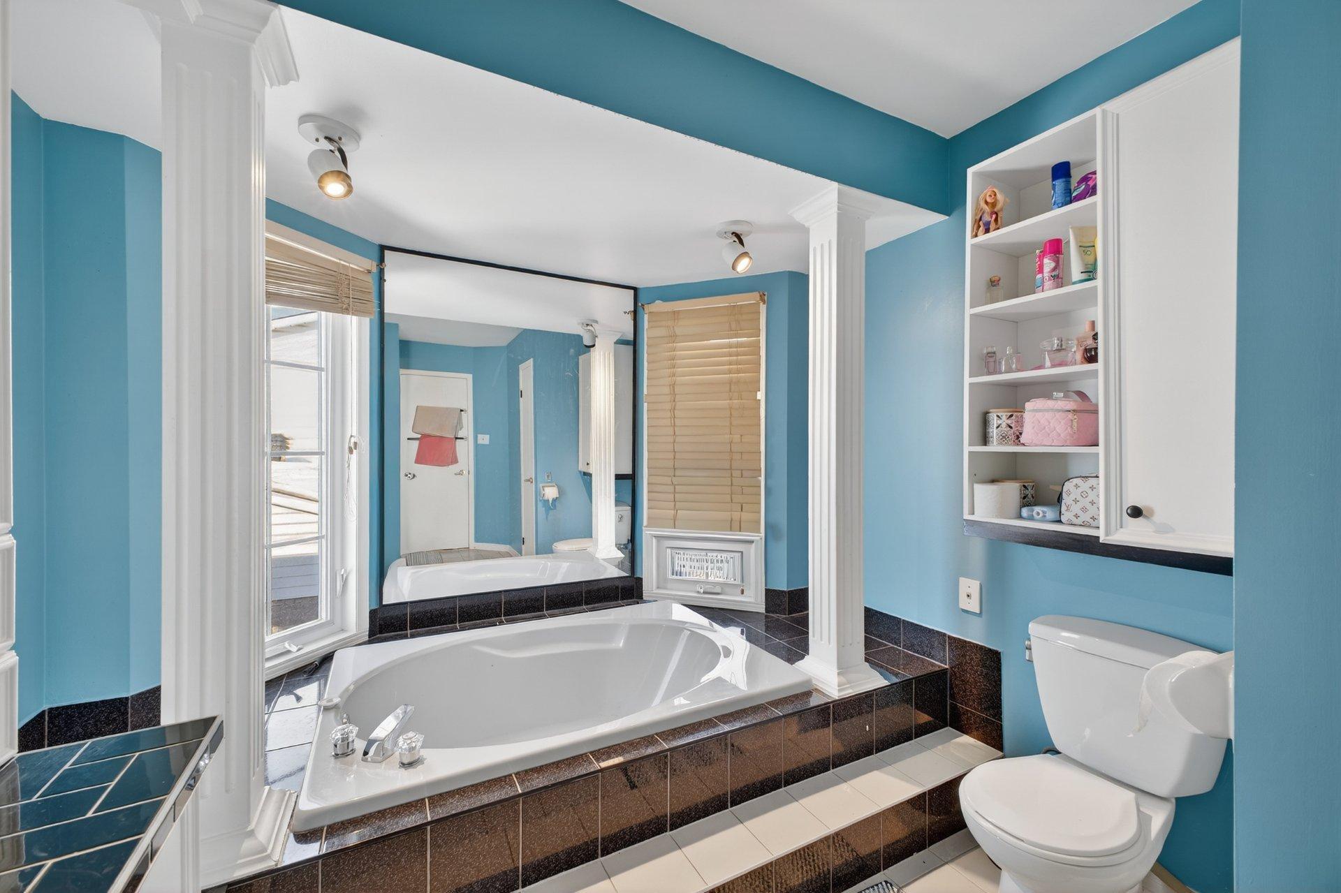 









435


Rue Lucien-Milette

,
Longueuil (Saint-Hubert),




QC
J3Y8T5

