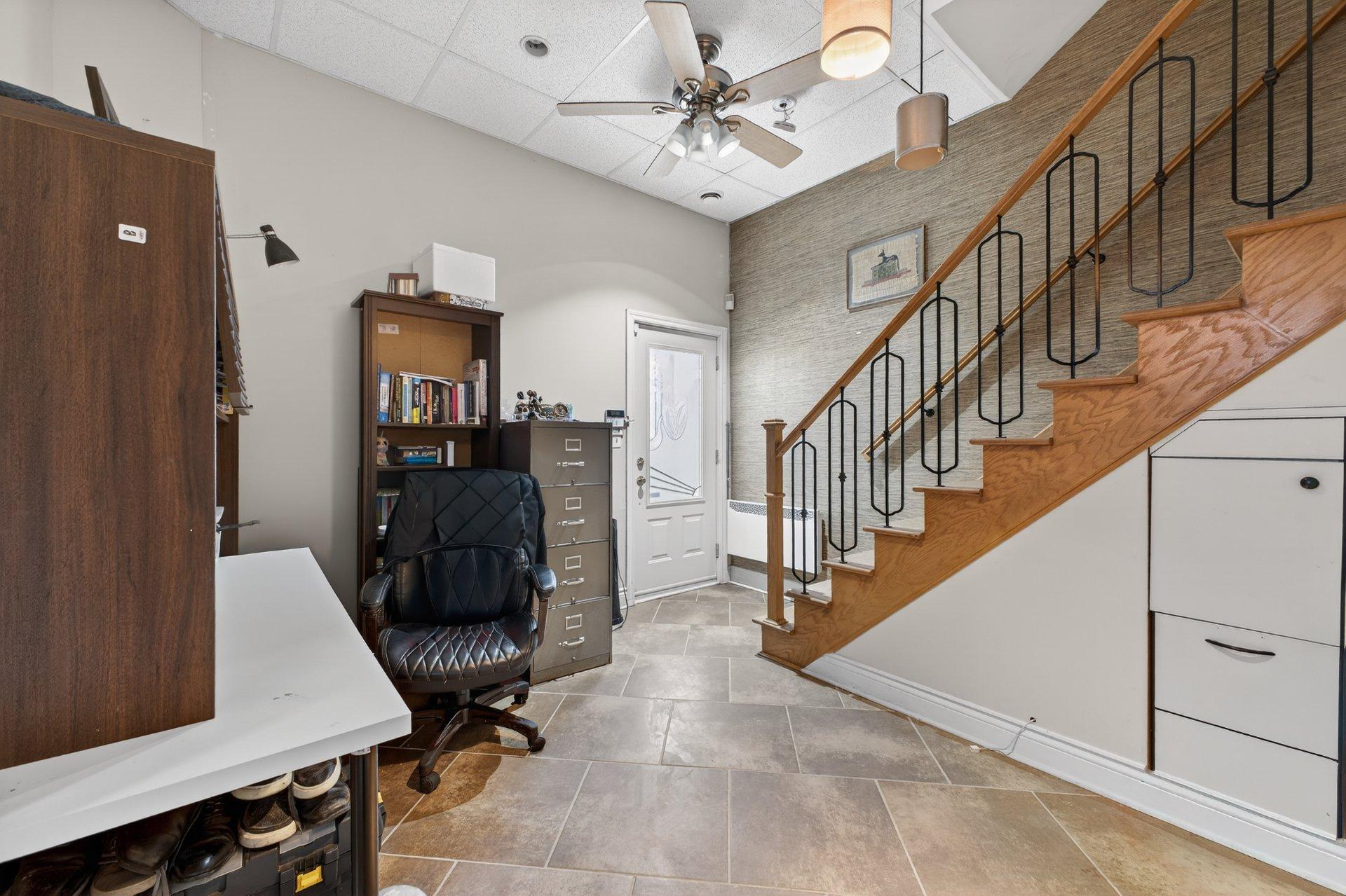 









435


Rue Lucien-Milette

,
Longueuil (Saint-Hubert),




QC
J3Y8T5

