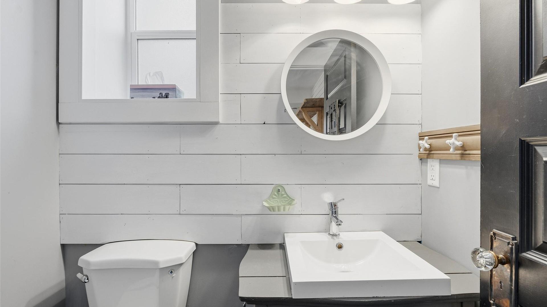 









10414


VICTORIA

Road, 178,
Summerland,




BC
V0H 1Z2

