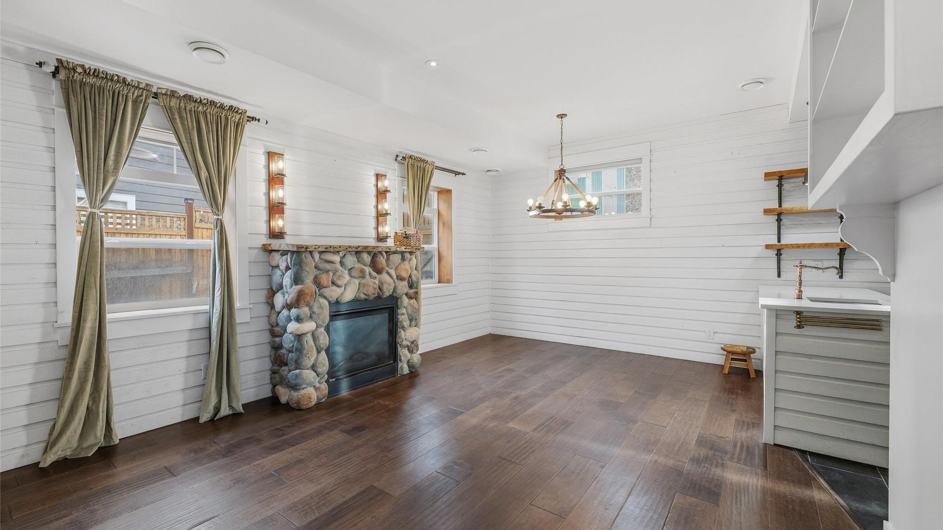 









10414


VICTORIA

Road, 178,
Summerland,




BC
V0H 1Z2

