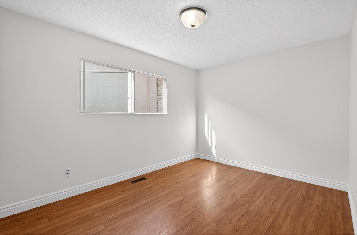 









1031


Martin

Avenue,
Kelowna,




BC
V1Y 6V6

