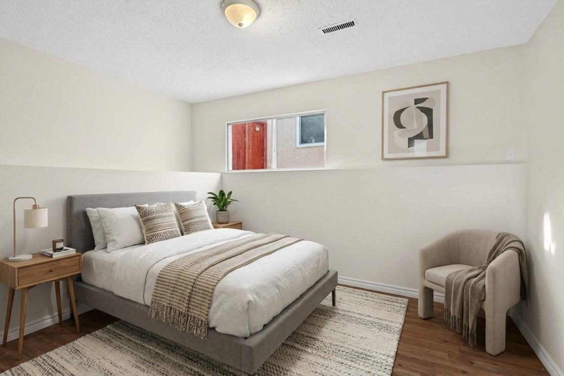 









1031


Martin

Avenue,
Kelowna,




BC
V1Y 6V6

