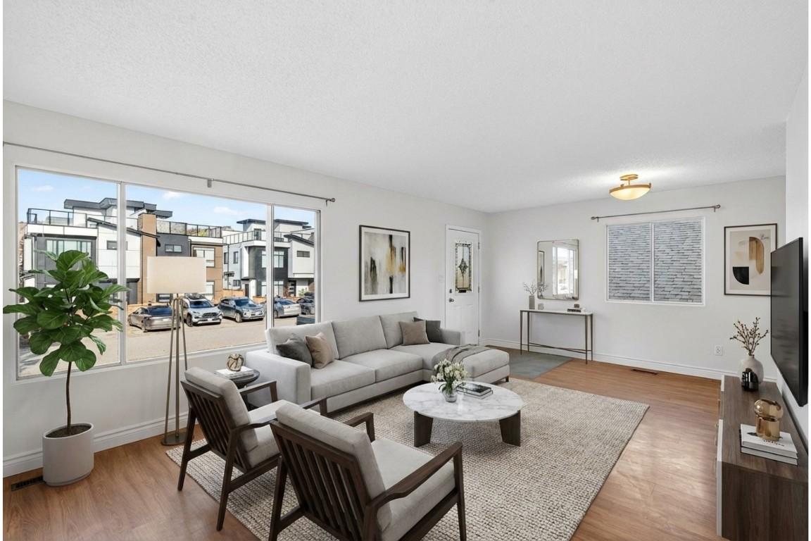 









1031


Martin

Avenue,
Kelowna,




BC
V1Y 6V6

