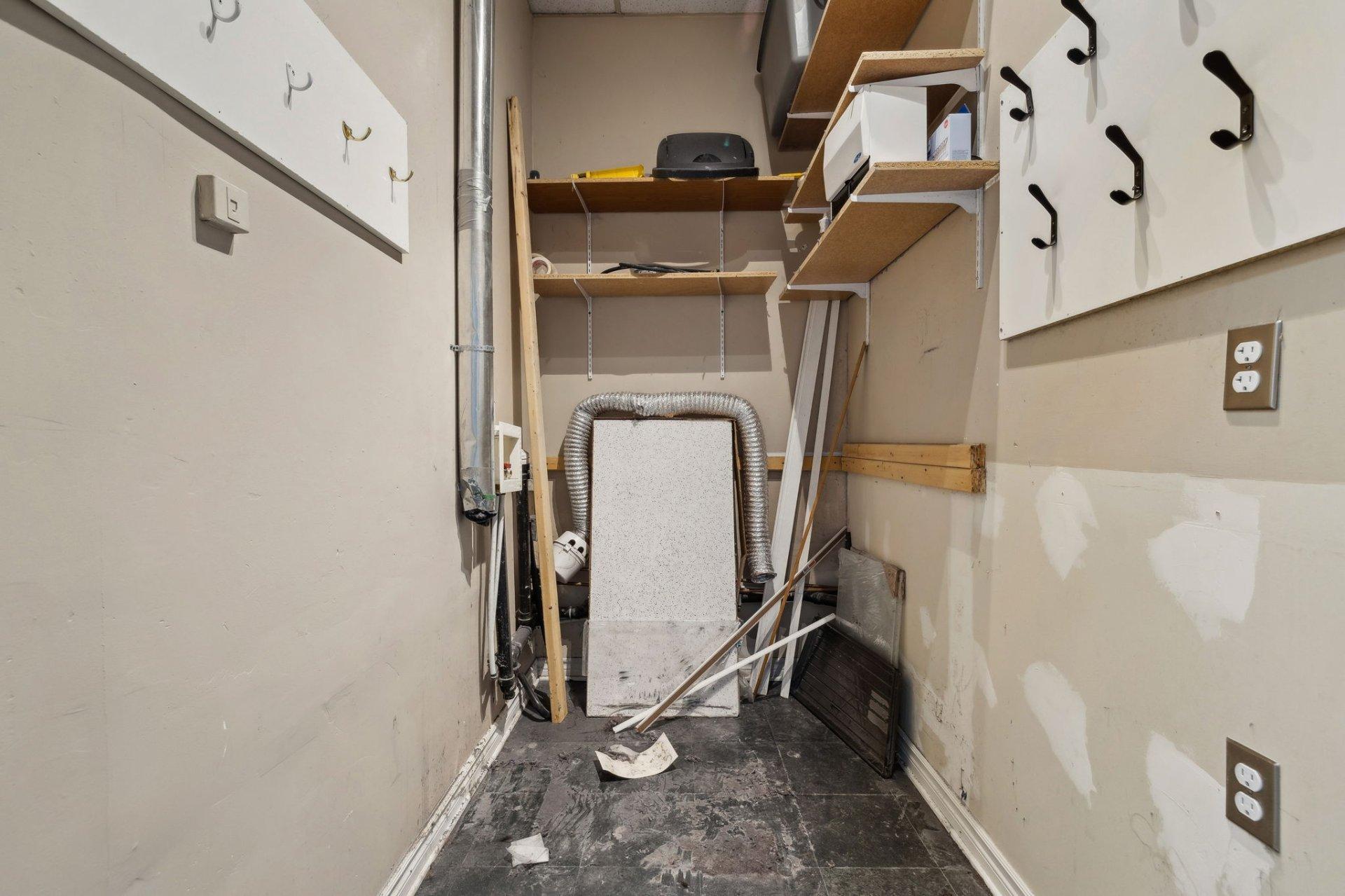 









200


Rue Principale

, 7,
Gatineau (Aylmer),




QC
J9H5G3

