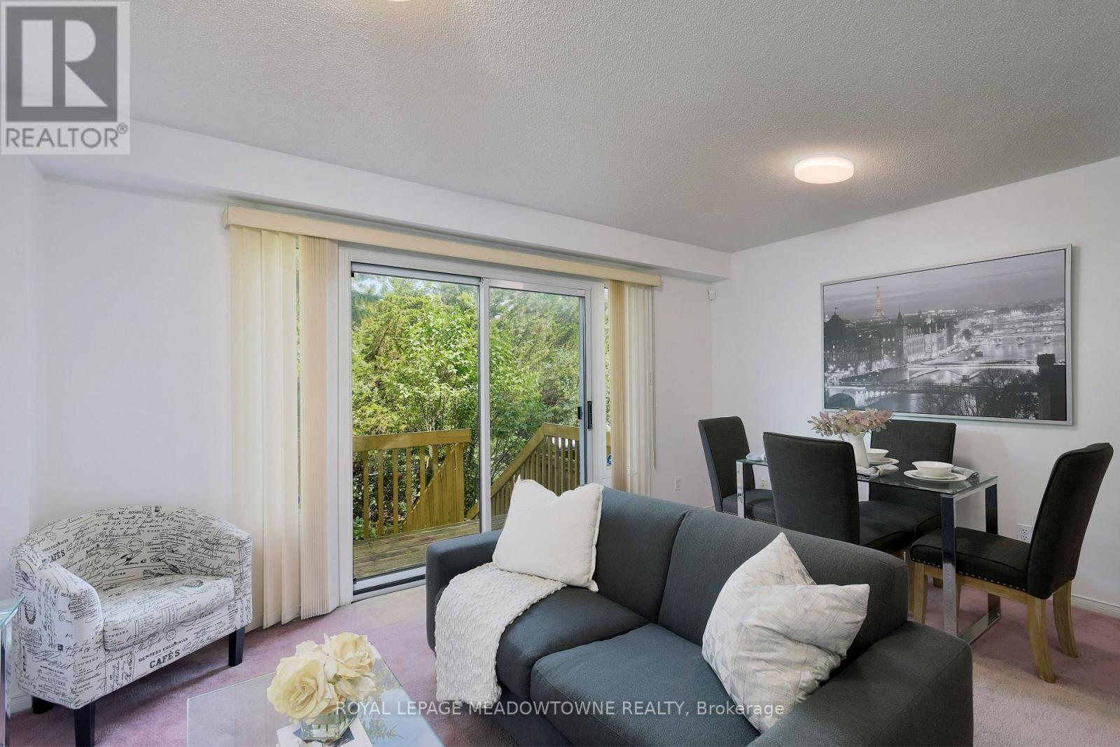 












15 - 1285 BRISTOL ROAD W

,
Mississauga,




Ontario
L5V2H5

