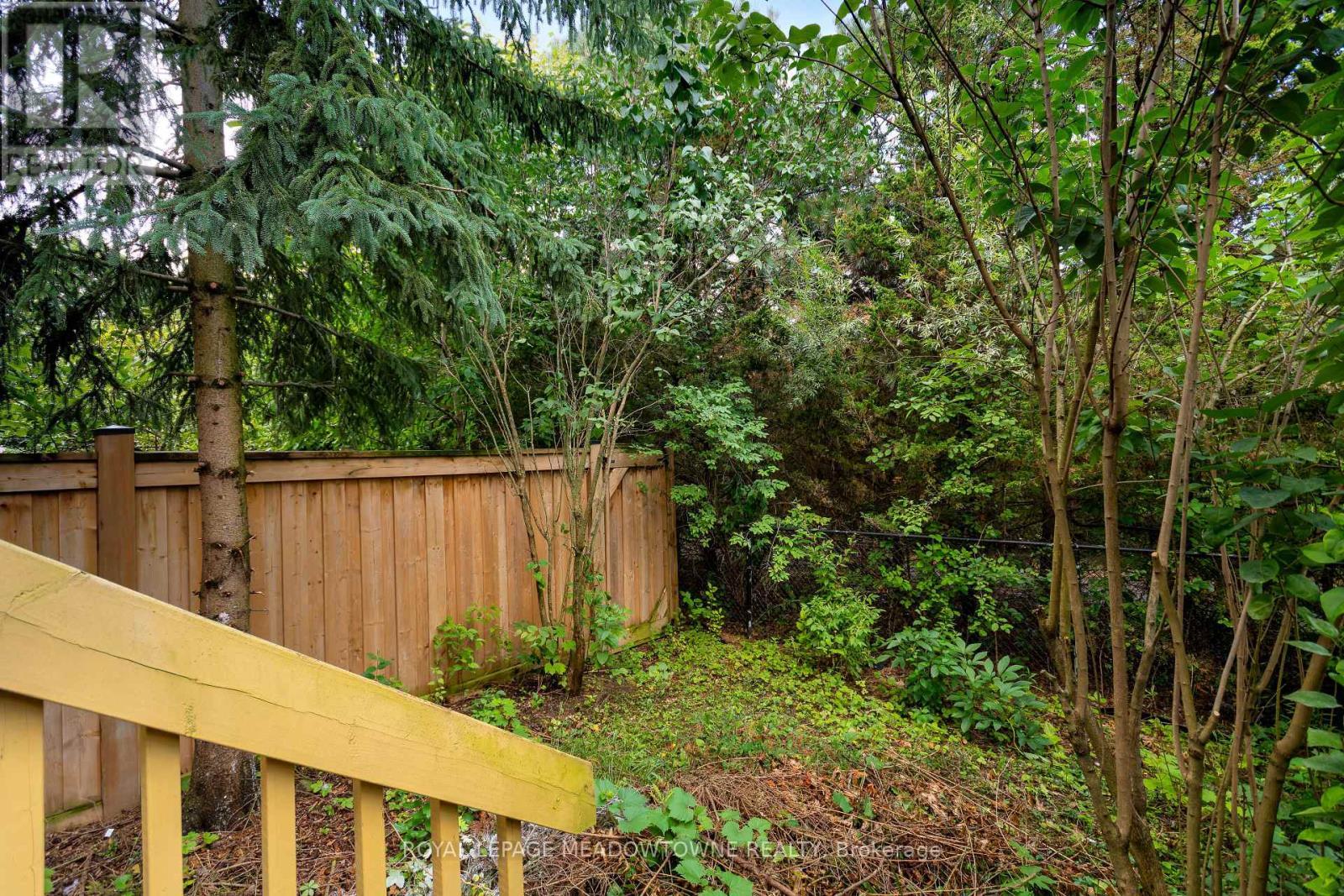 












15 - 1285 BRISTOL ROAD W

,
Mississauga,




Ontario
L5V2H5

