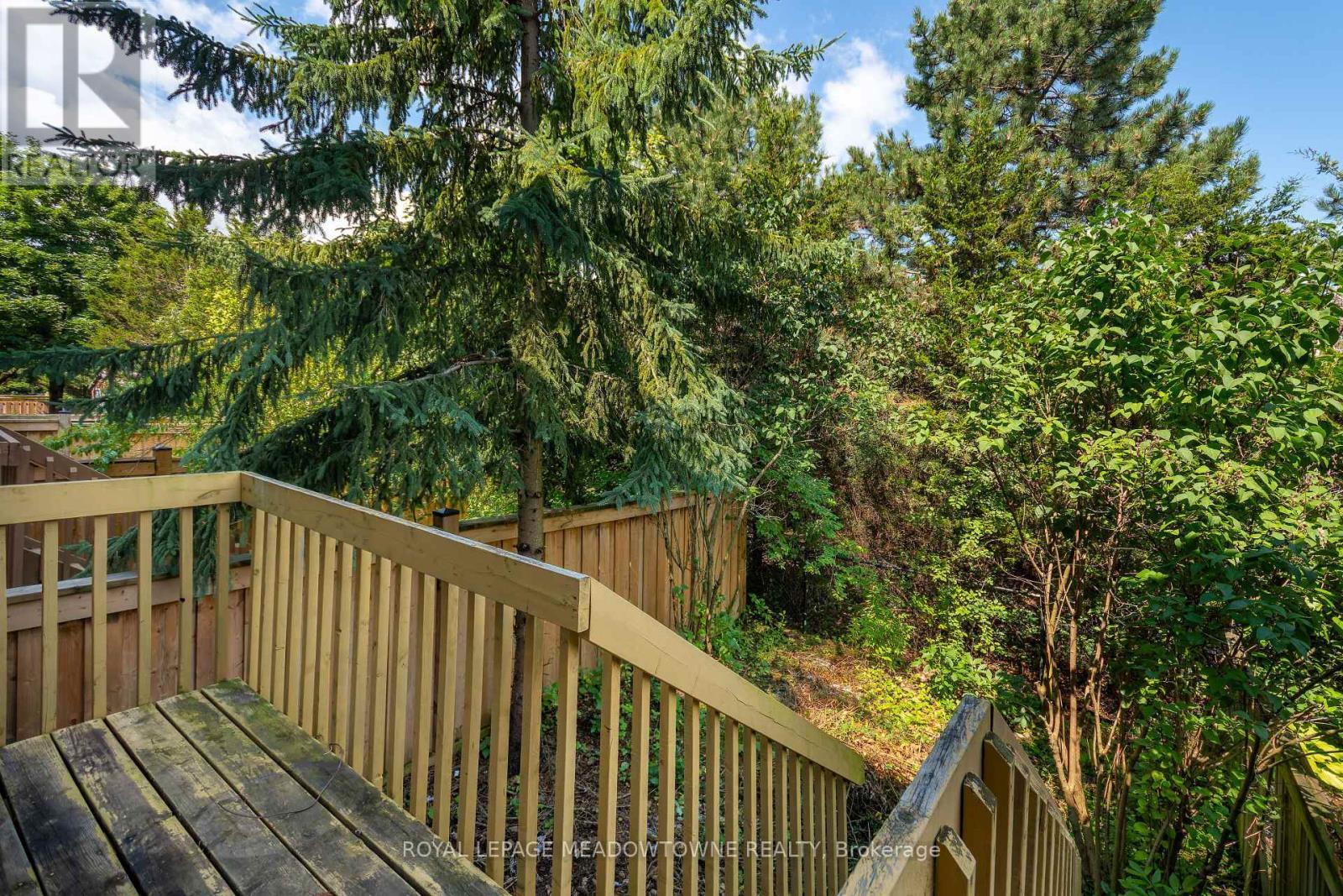 












15 - 1285 BRISTOL ROAD W

,
Mississauga,




Ontario
L5V2H5

