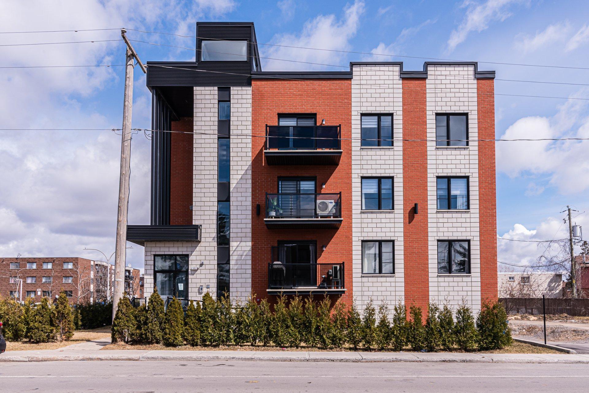 









651


Rue Carleton

,
Laval (Chomedey),




QC
H7W4R6

