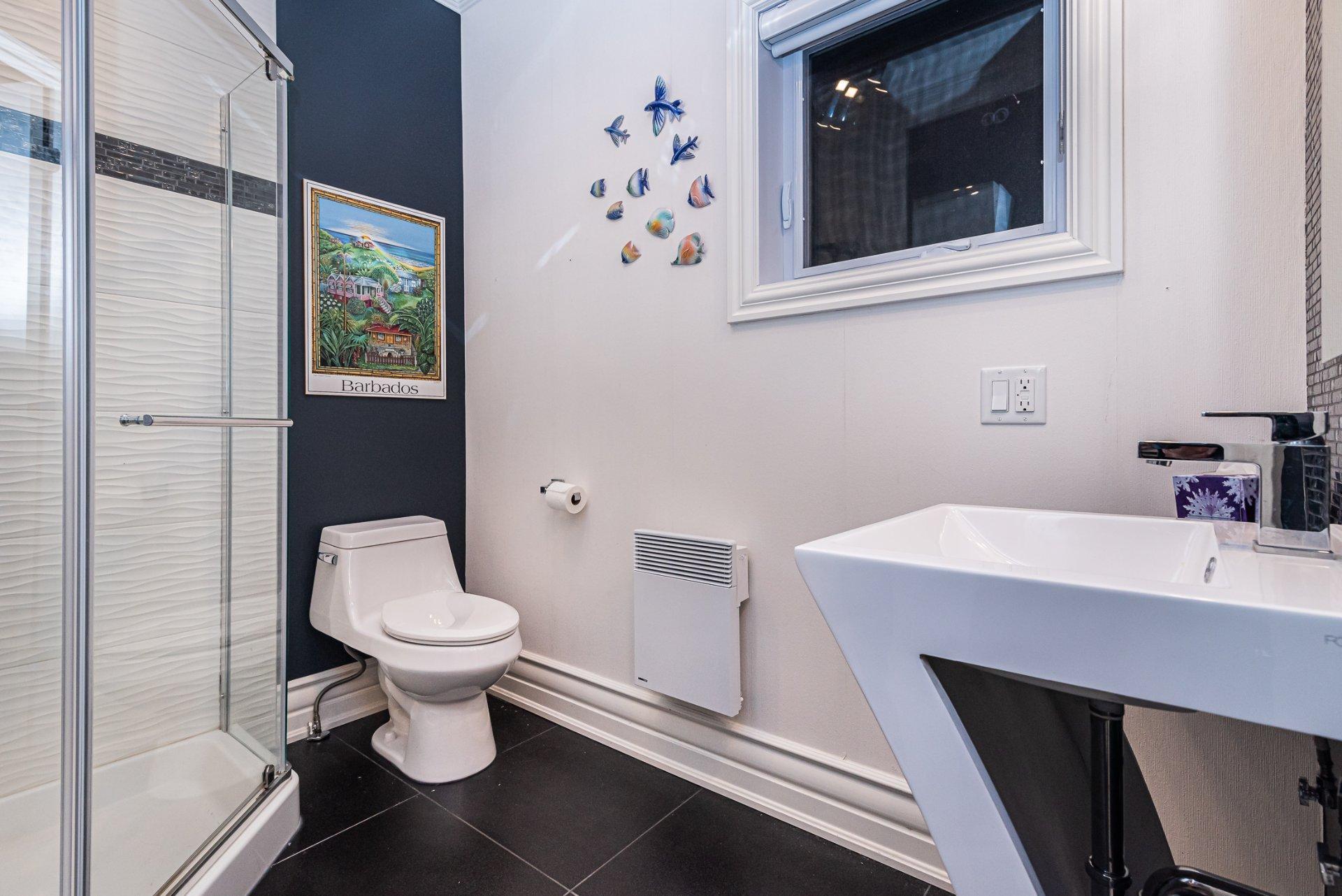 









651


Rue Carleton

,
Laval (Chomedey),




QC
H7W4R6

