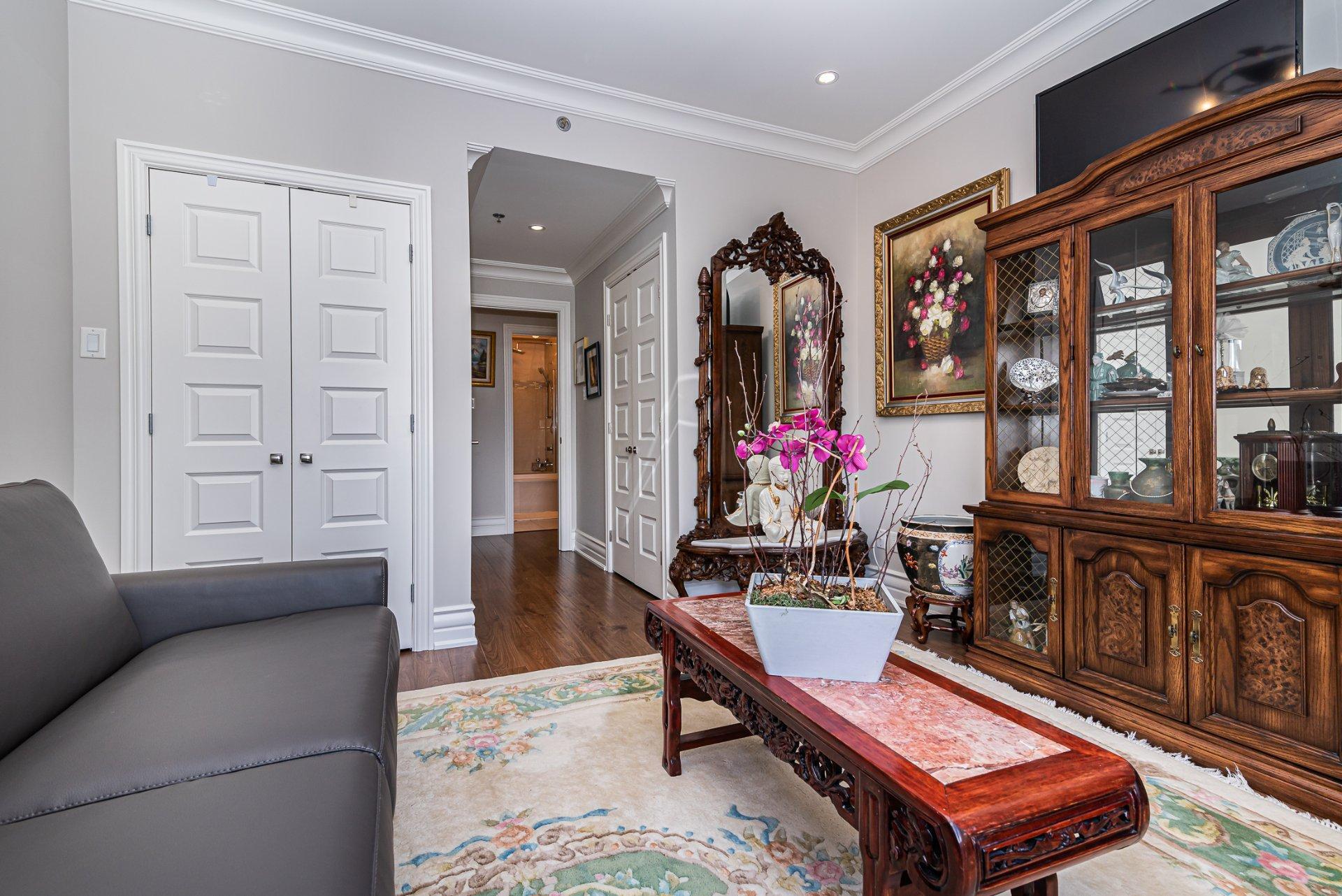 









651


Rue Carleton

,
Laval (Chomedey),




QC
H7W4R6

