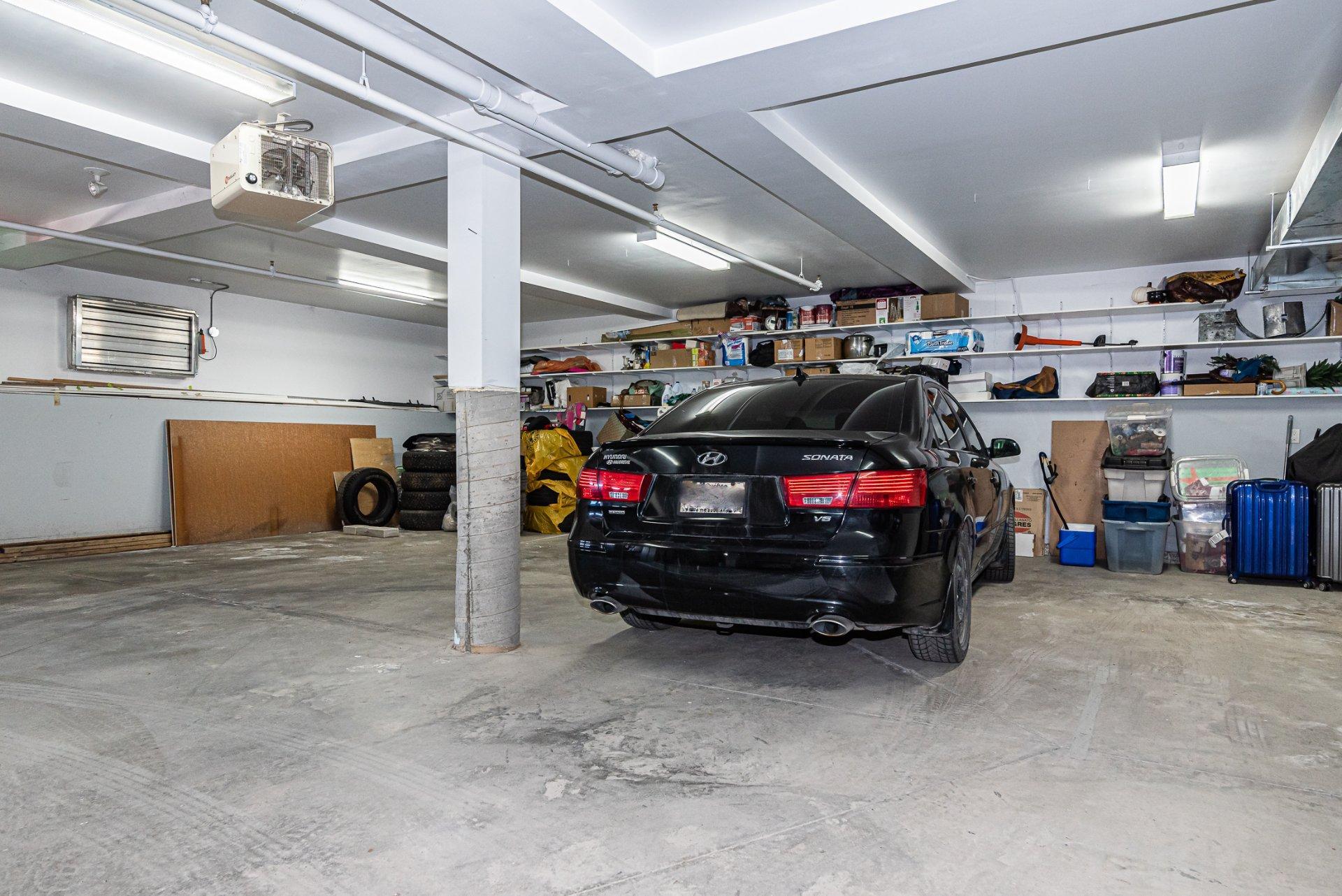 









651


Rue Carleton

,
Laval (Chomedey),




QC
H7W4R6

