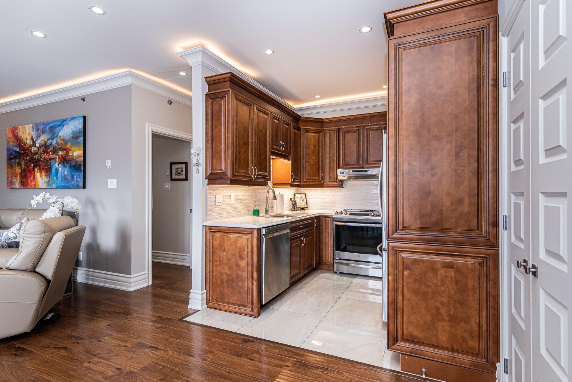 









651


Rue Carleton

,
Laval (Chomedey),




QC
H7W4R6

