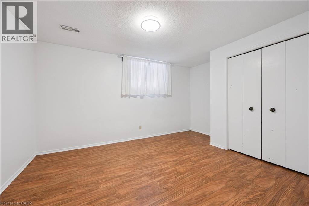 












286 AUBURN Drive Unit# Lower

,
Waterloo,




Ontario
N2K3J9

