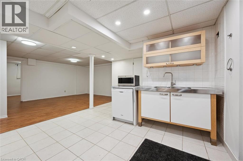 












286 AUBURN Drive Unit# Lower

,
Waterloo,




Ontario
N2K3J9

