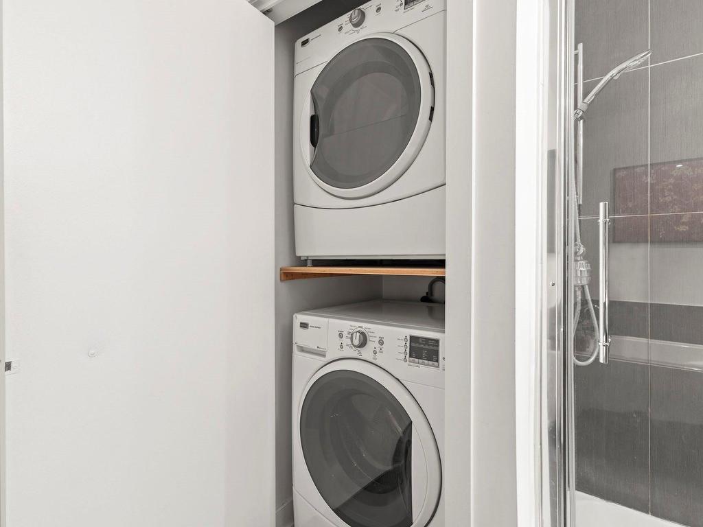 









245


Rue Maguire

, 315,
Le Plateau-Mont-Royal (Montréal),




QC
H2T0A4

