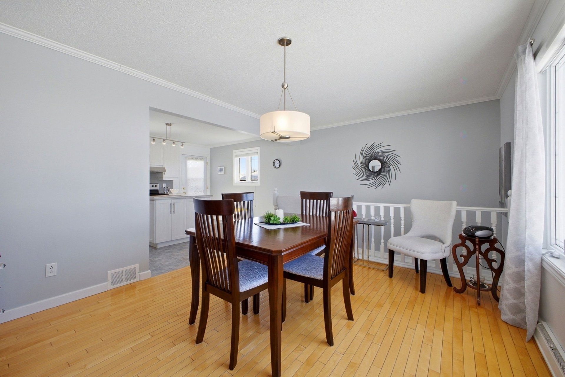 









19


Rue Smith

,
Gatineau (Gatineau),




QC
J8T2Z7

