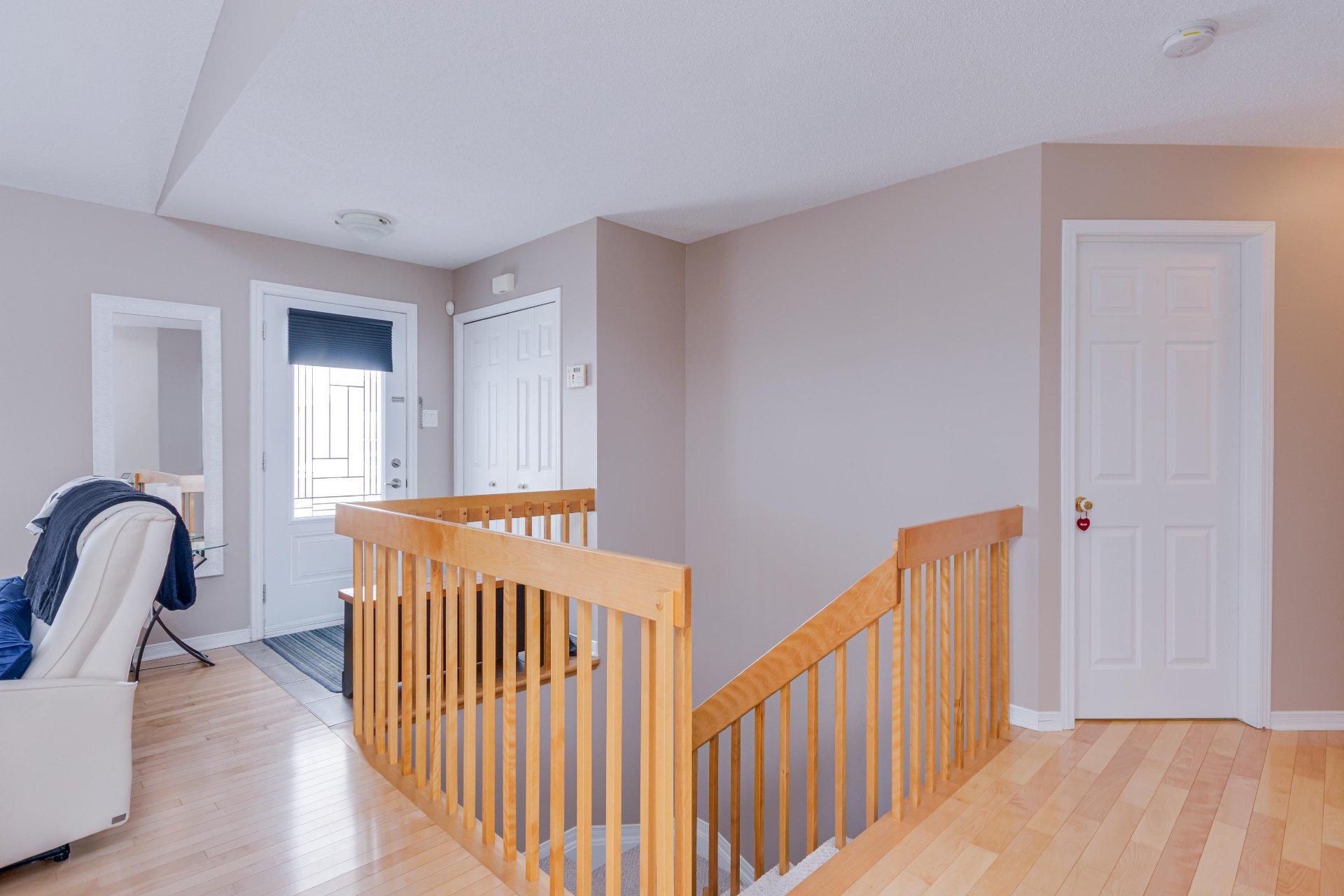 









848


Rue de l'Oasis

,
Gatineau (Gatineau),




QC
J8R3V4

