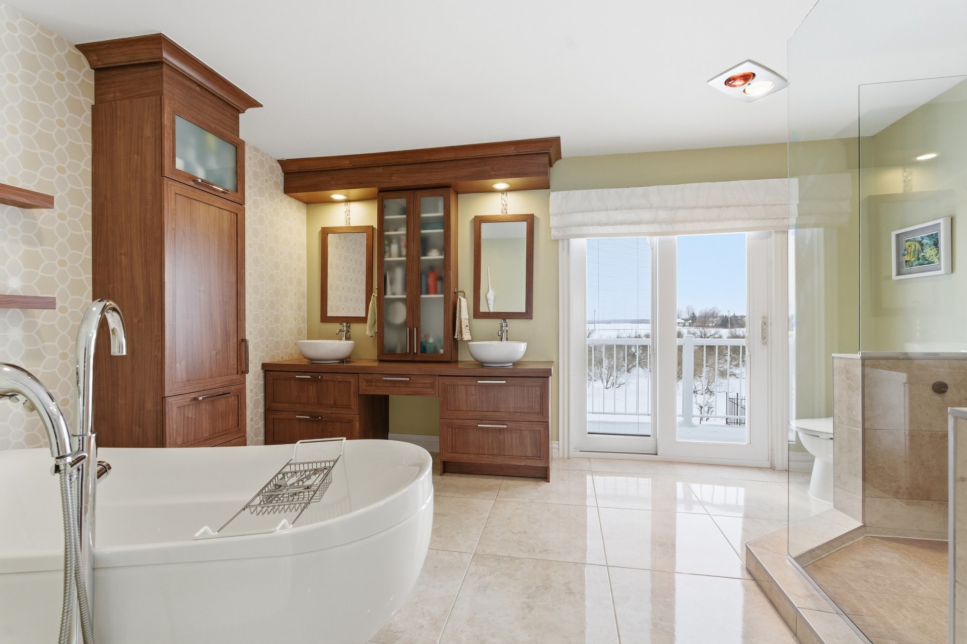 









537Z


Rg de la Rivière S.

,
Saint-Lin/Laurentides,




QC
J5M2A1

