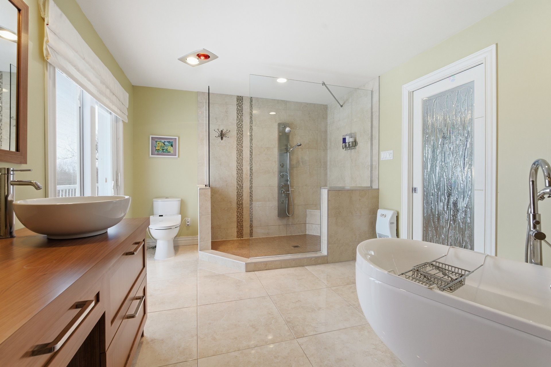 









537Z


Rg de la Rivière S.

,
Saint-Lin/Laurentides,




QC
J5M2A1

