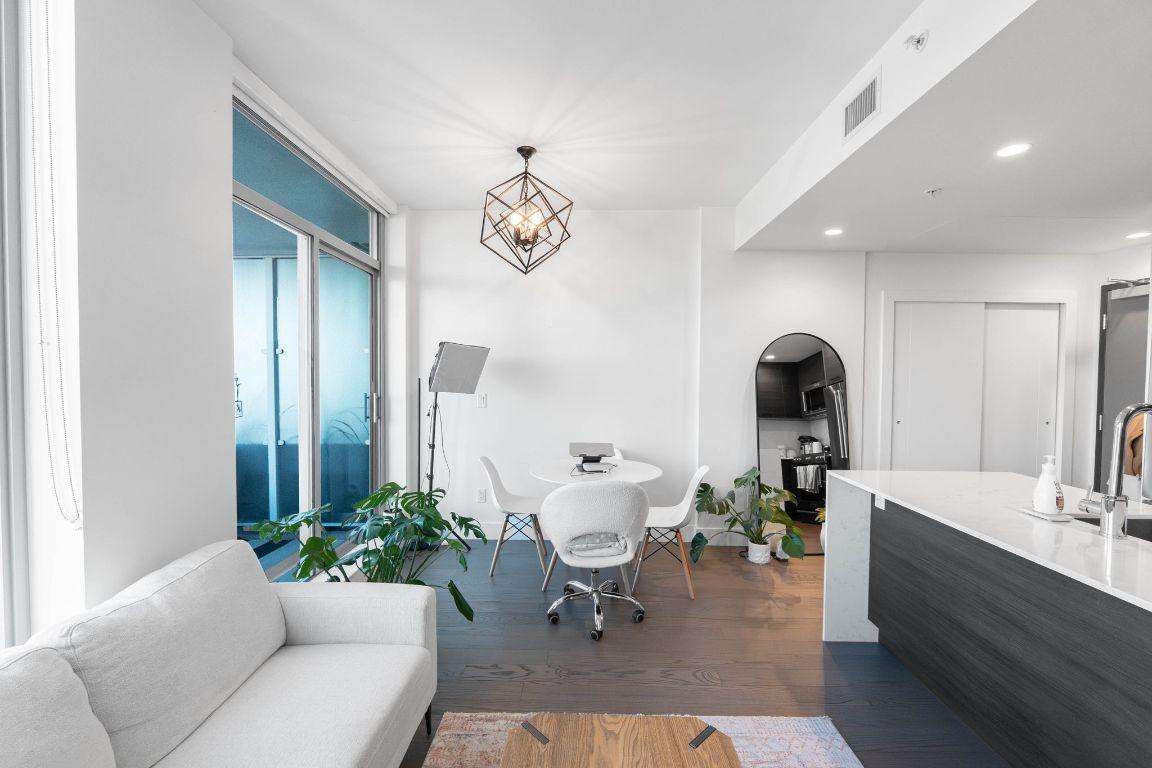 









1181


Sunset

Drive, 2307,
Kelowna,




BC
V1Y 0L4

