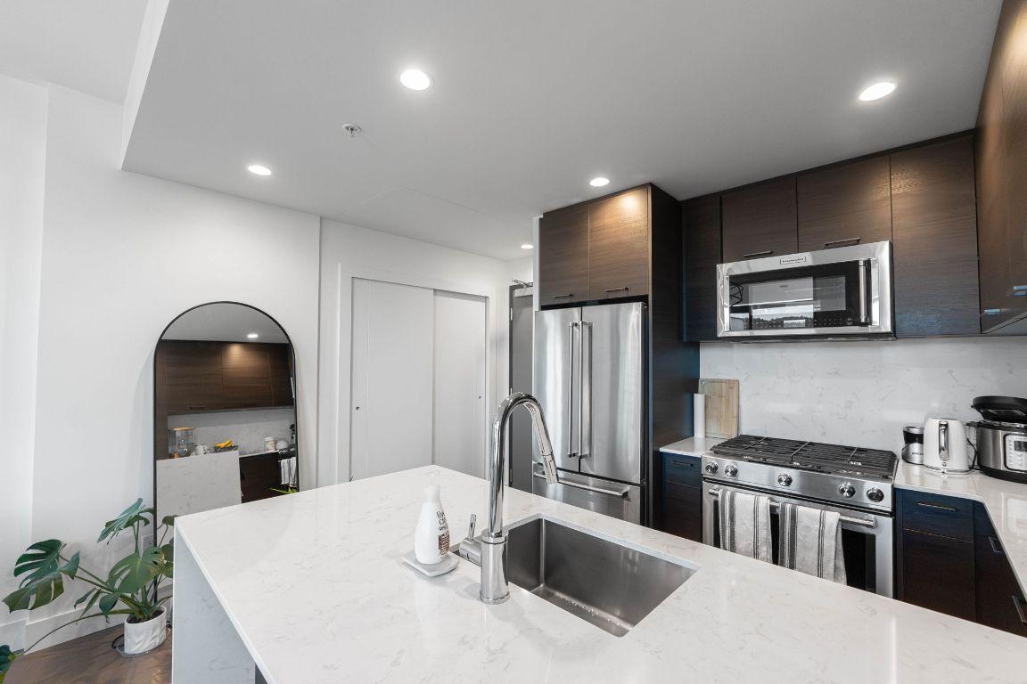 









1181


Sunset

Drive, 2307,
Kelowna,




BC
V1Y 0L4

