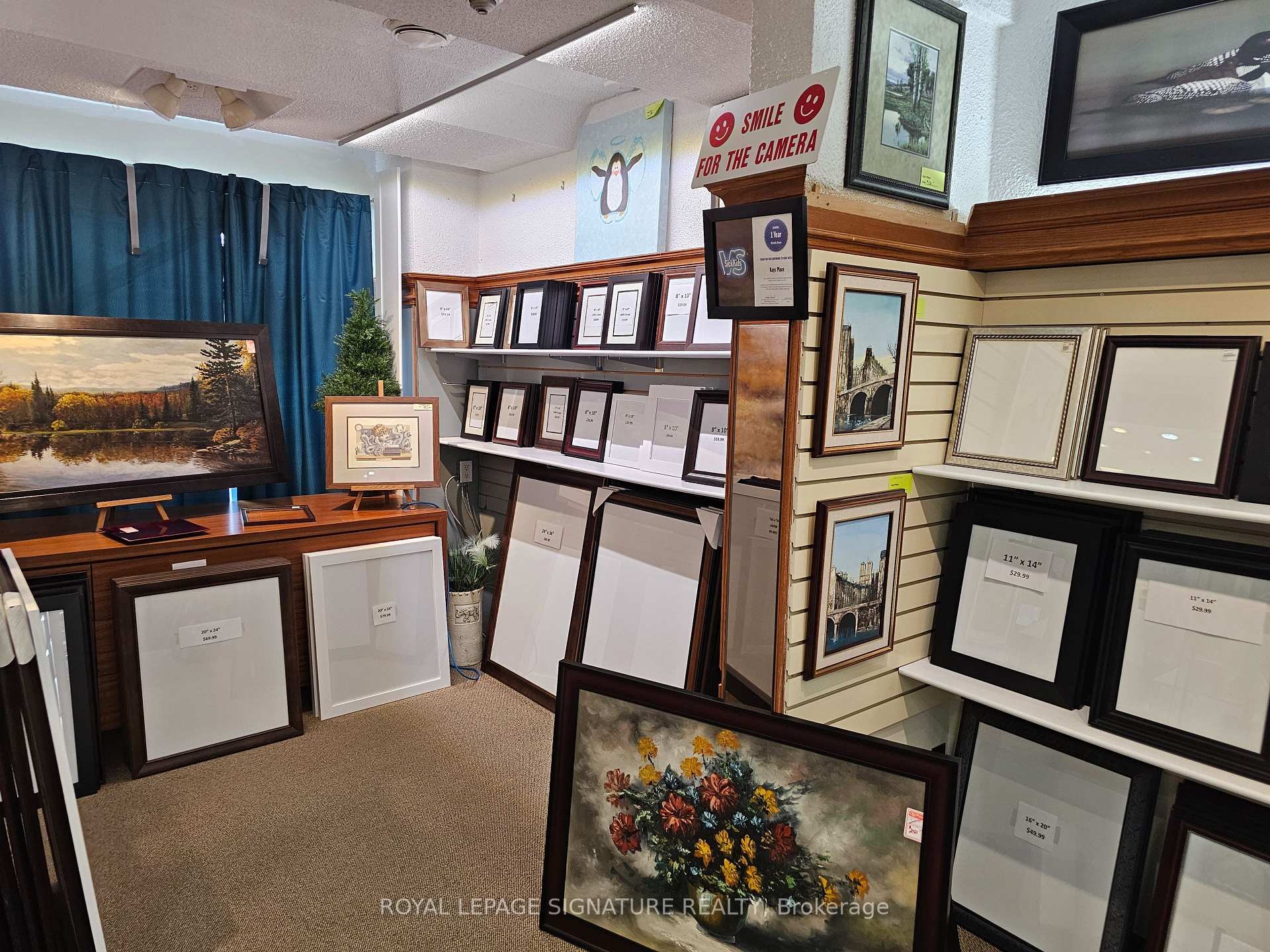 









922


Simcoe

Street North,
Oshawa,




ON
L1G 4W2

